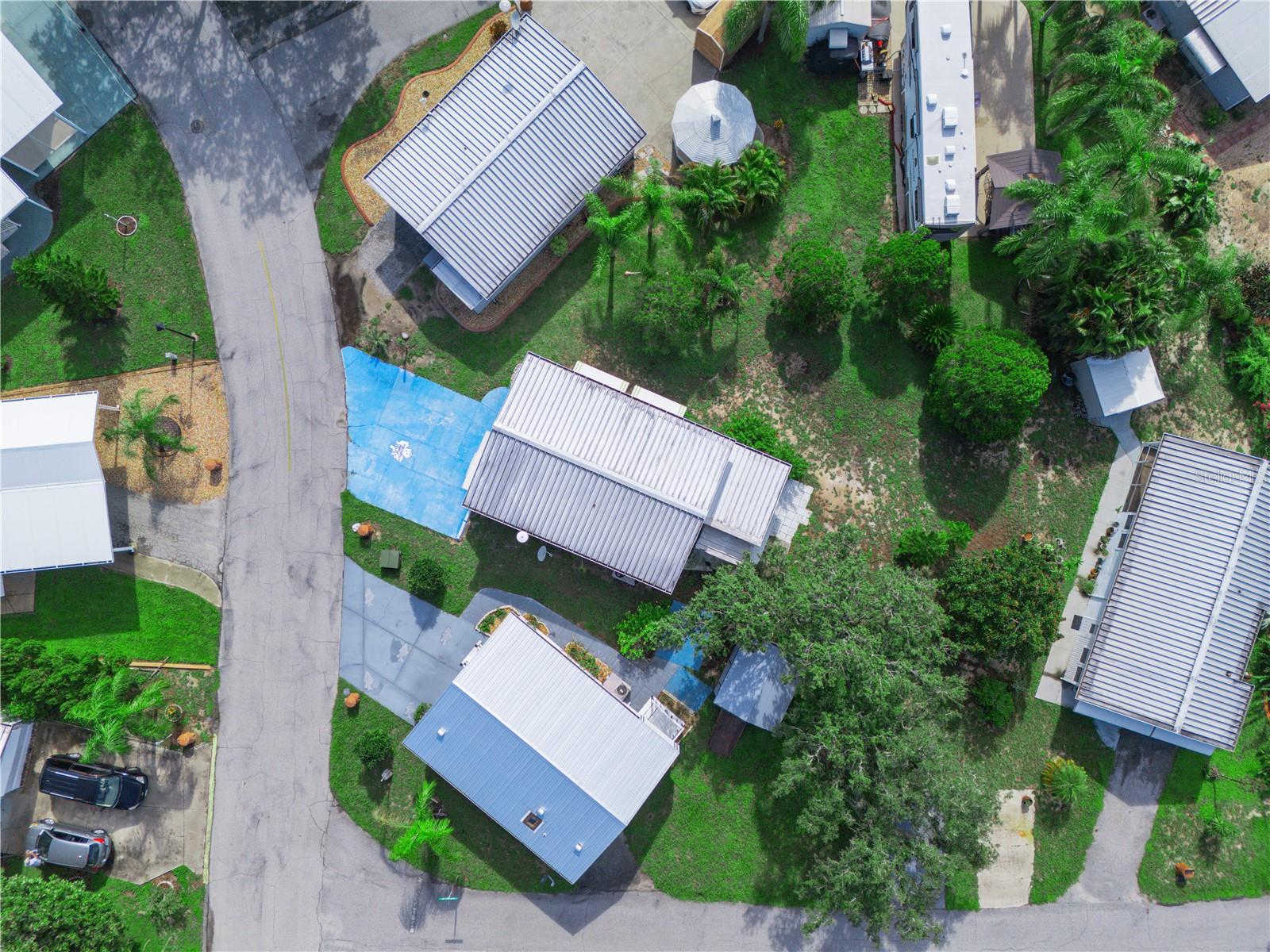 SADDLEBAG LAKE - Residential