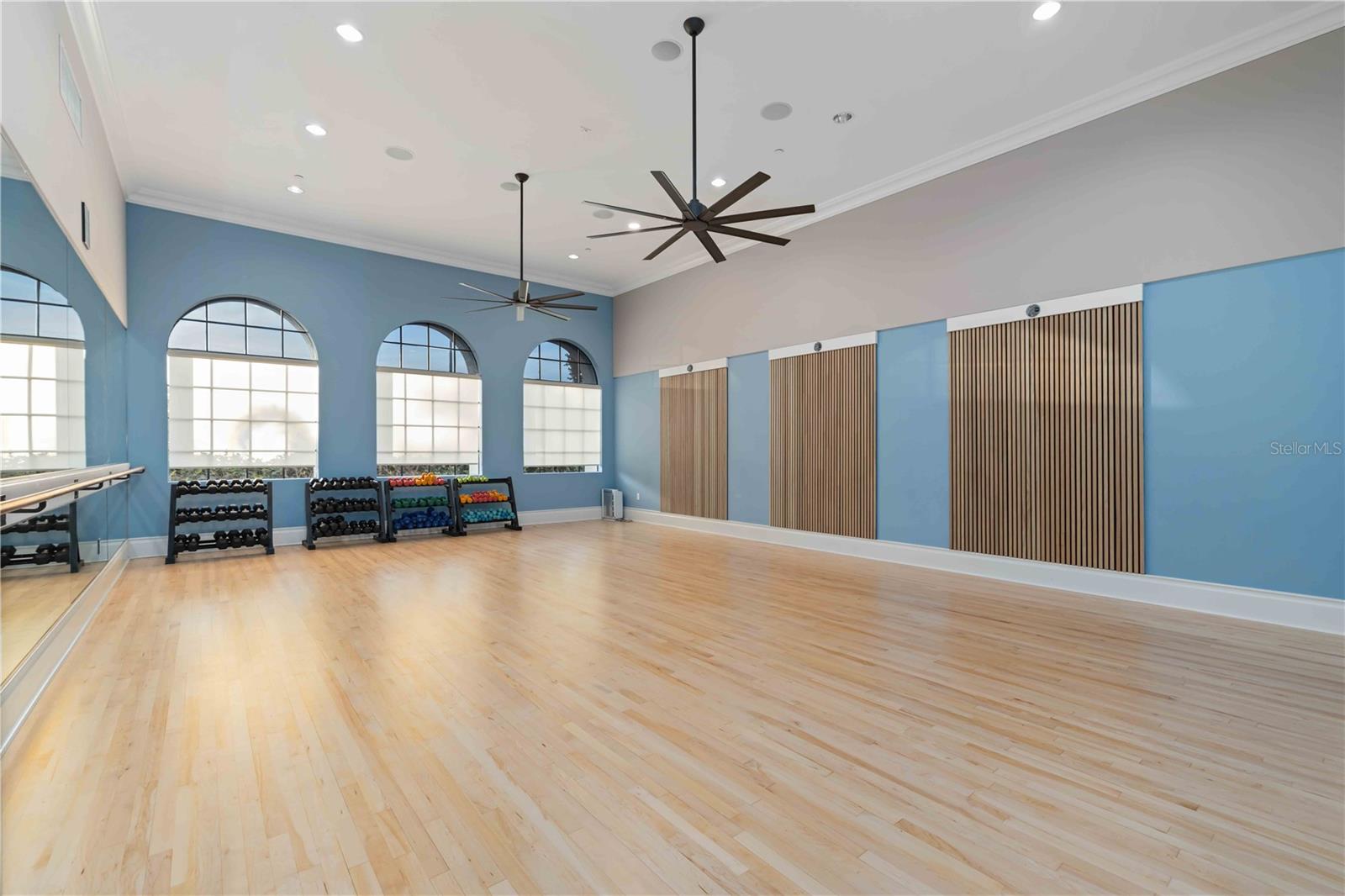 VENETIAN GOLF & RIV CLUB - Residential