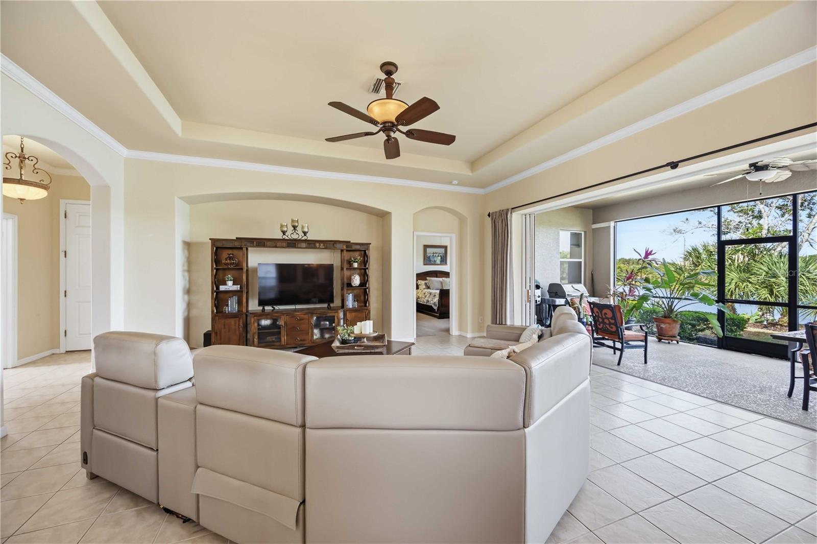 VENETIAN GOLF & RIV CLUB - Residential