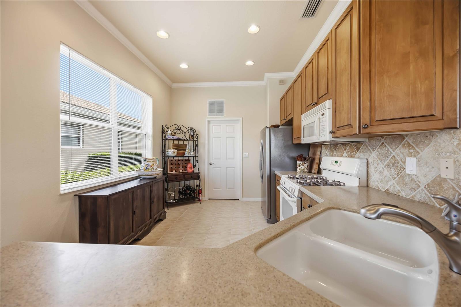 VENETIAN GOLF & RIV CLUB - Residential