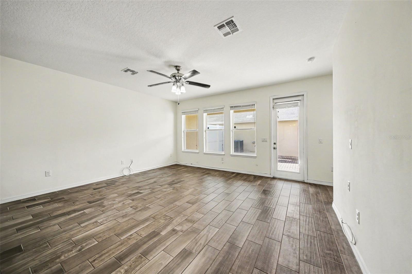 SUMMERLAKE PD PH 2C-2E - Residential