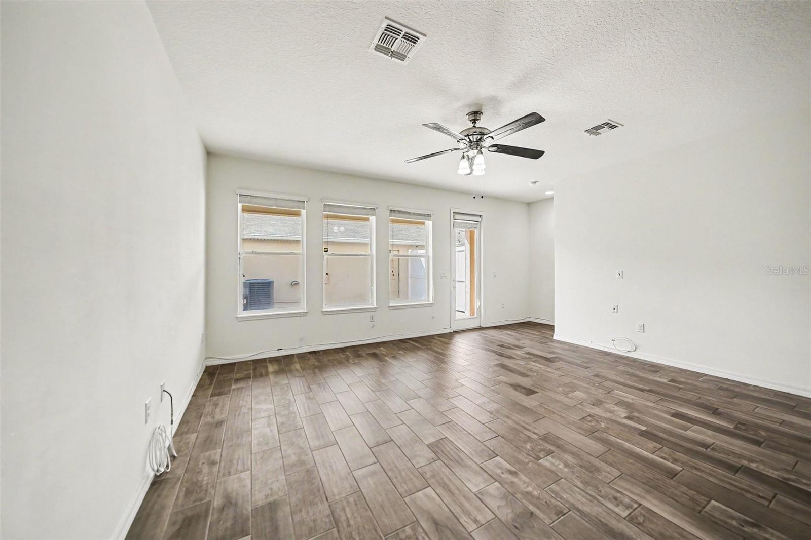 SUMMERLAKE PD PH 2C-2E - Residential
