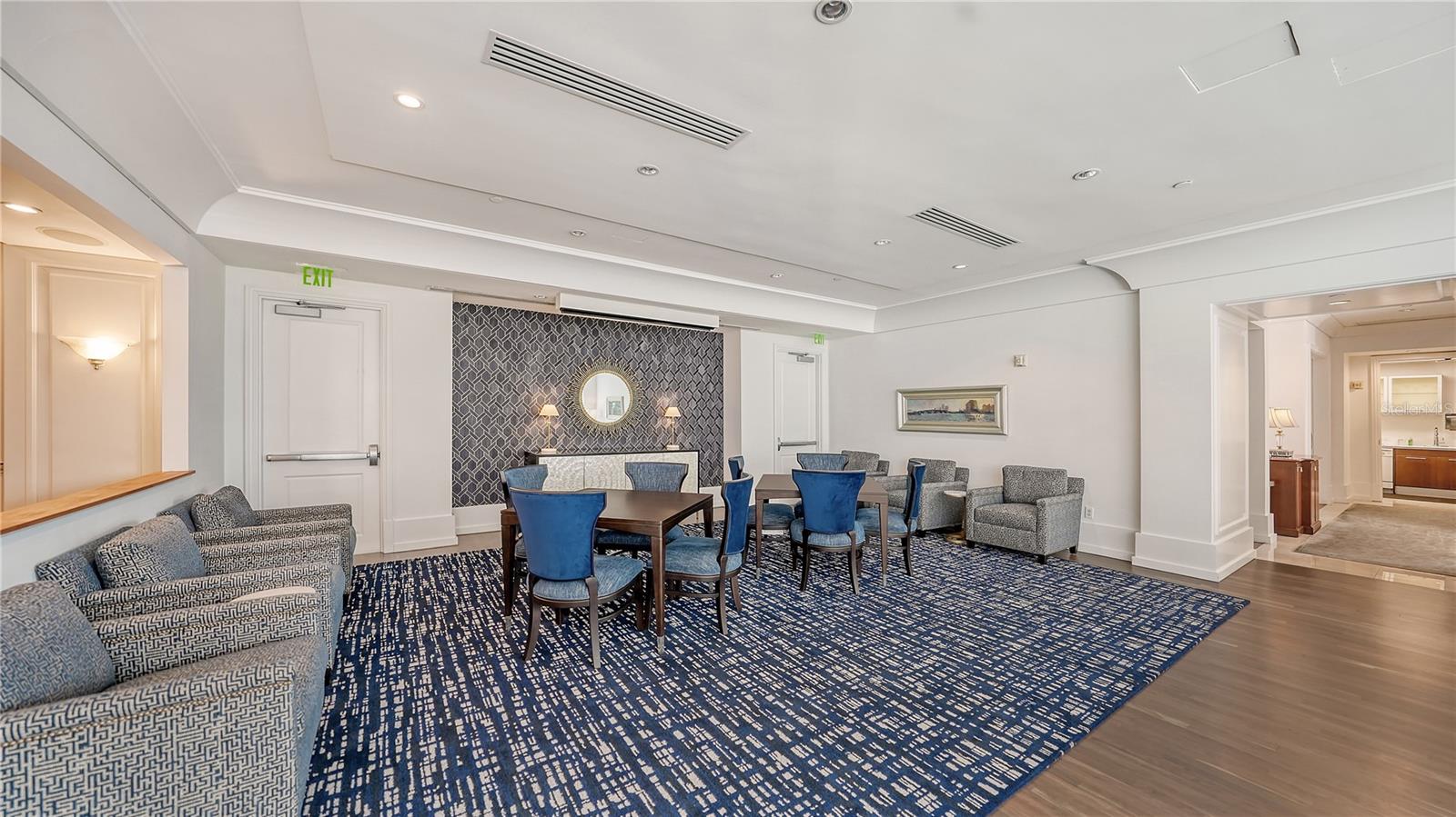 1350 MAIN RESIDENTIAL - Residential