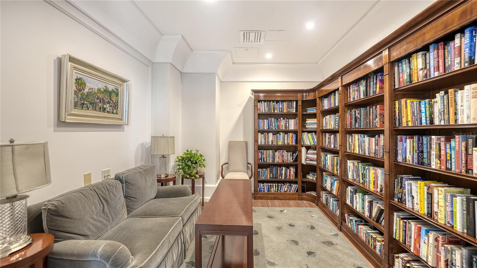 1350 MAIN RESIDENTIAL - Residential