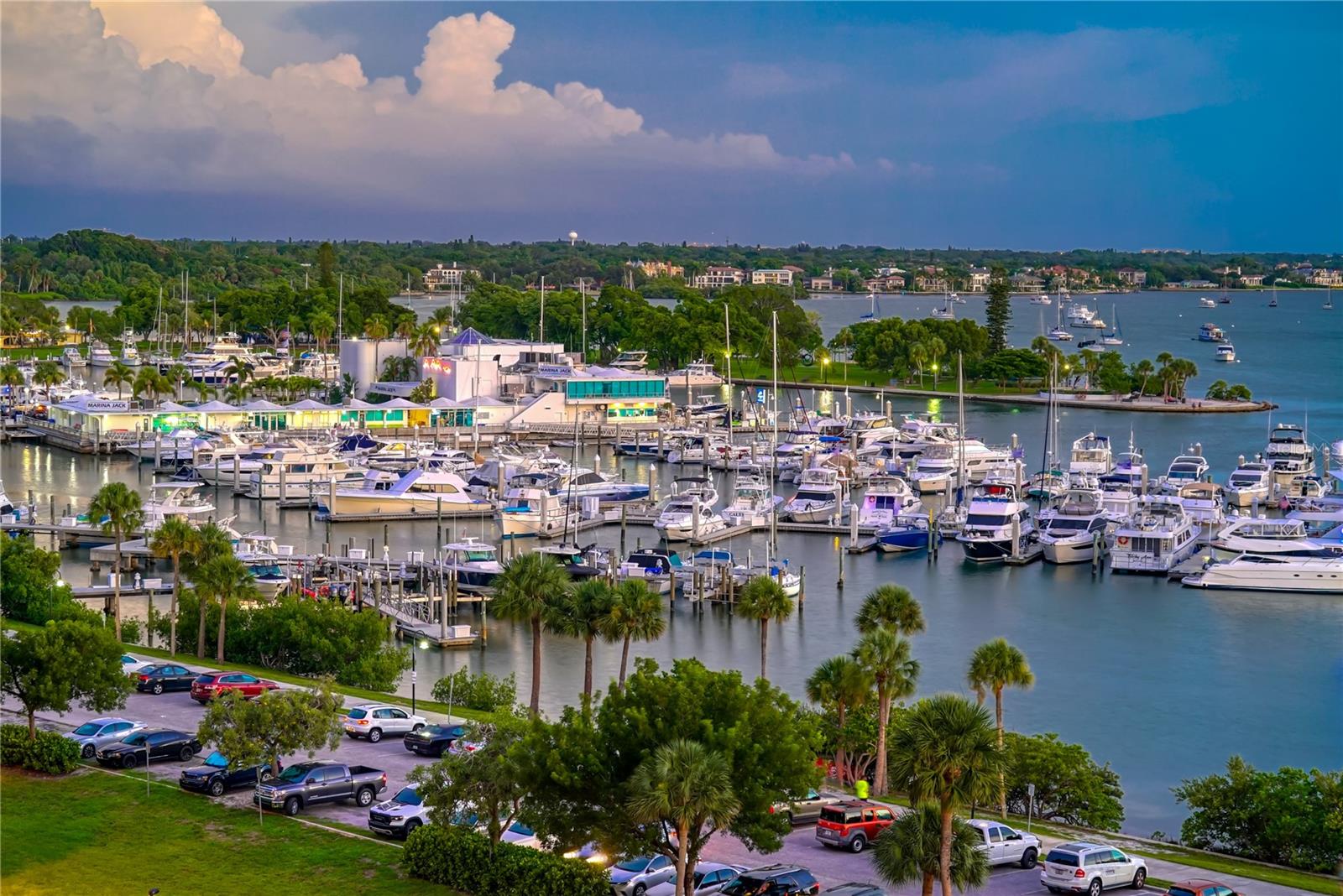 1350 MAIN RESIDENTIAL - Residential