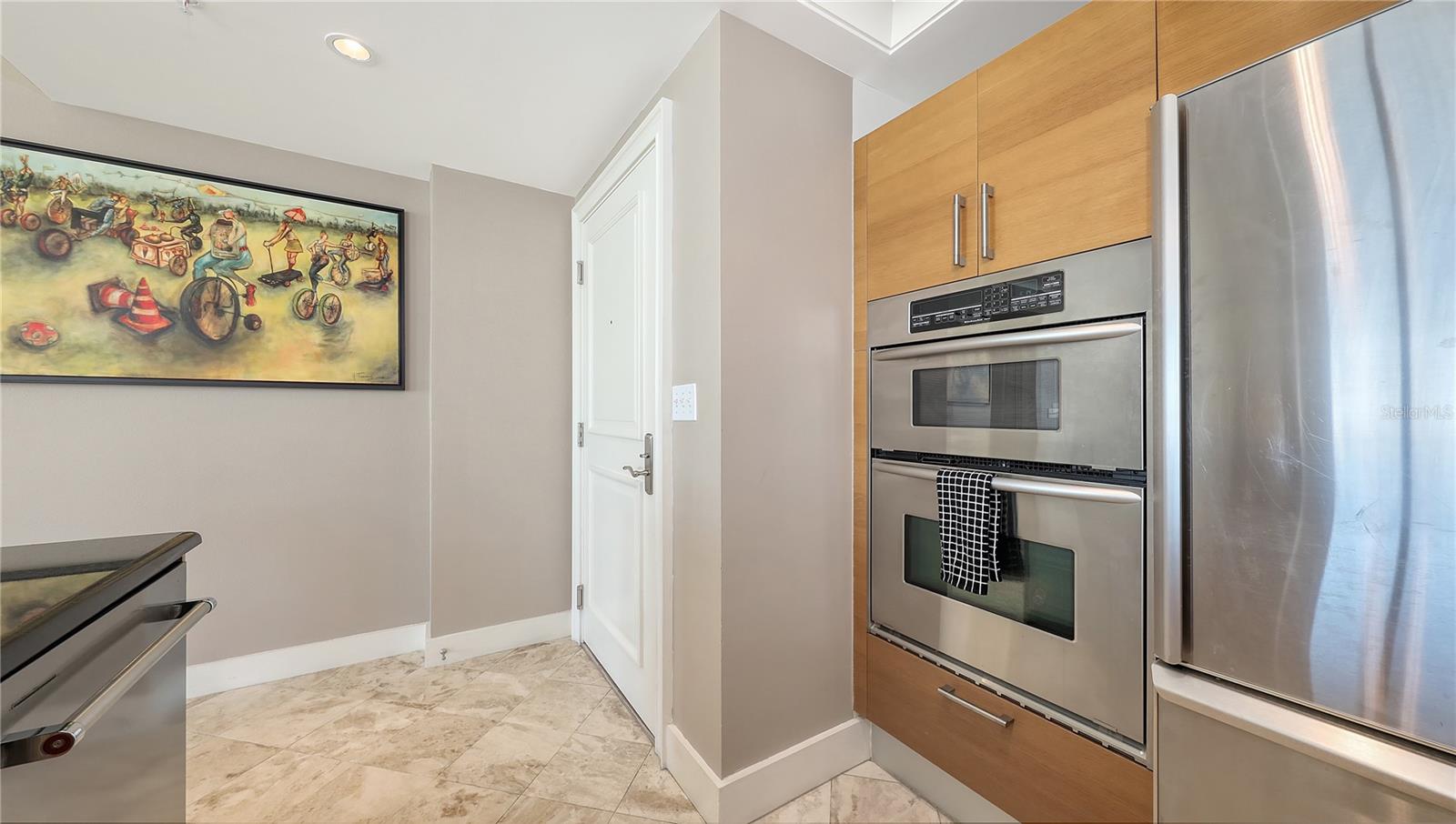 1350 MAIN RESIDENTIAL - Residential