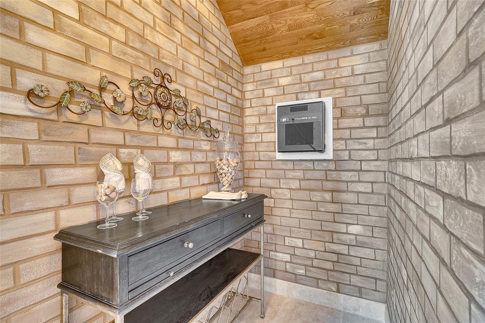 BAYOU CLUB ESTATES T - Residential