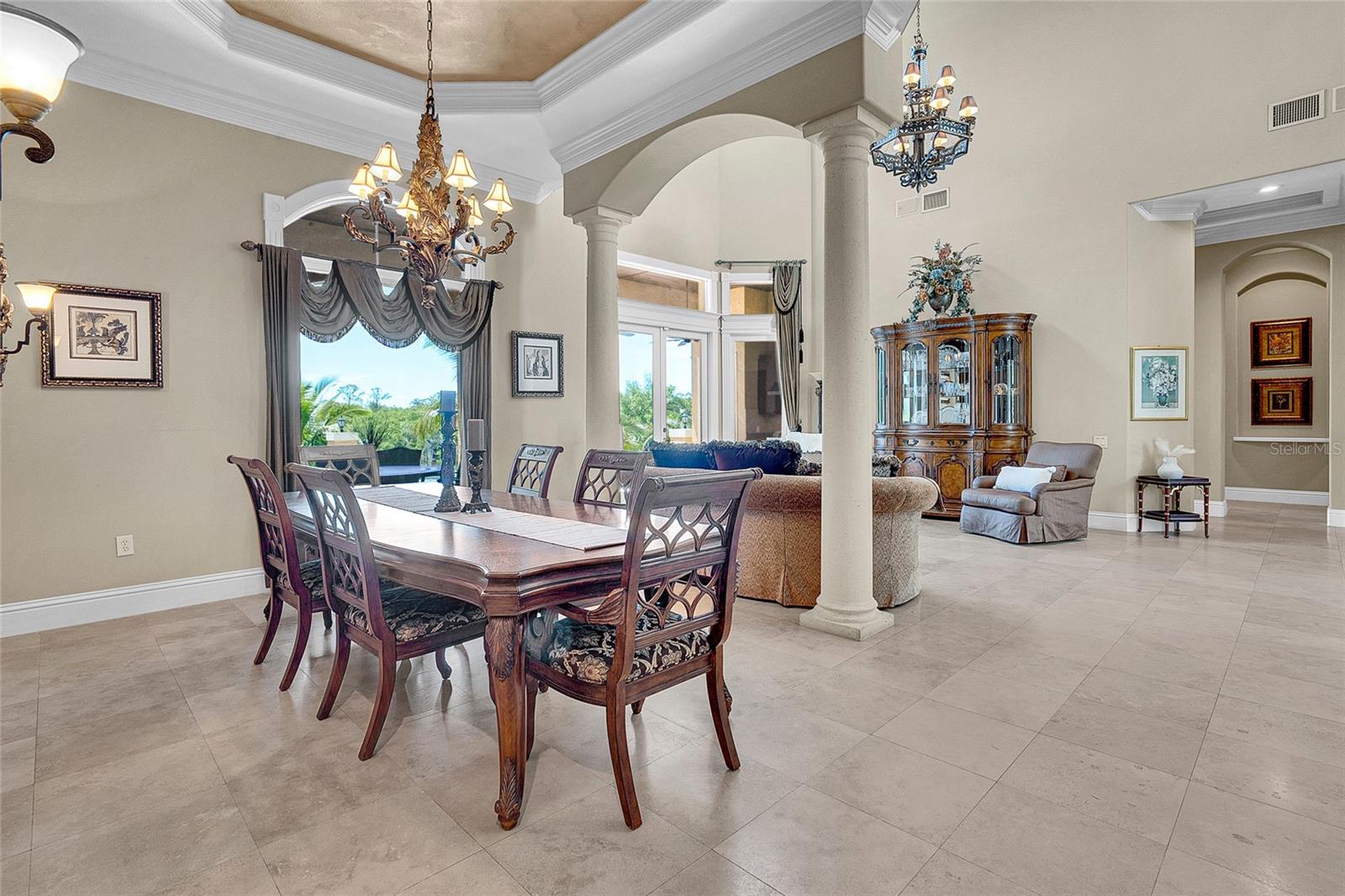 8707 SILVERTHORN ROAD