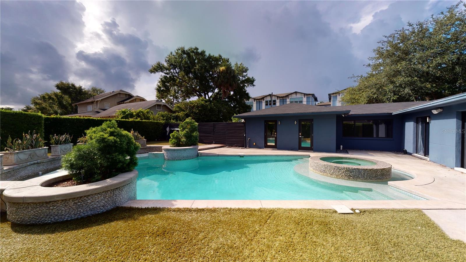 SOUTHERN PINES - Residential