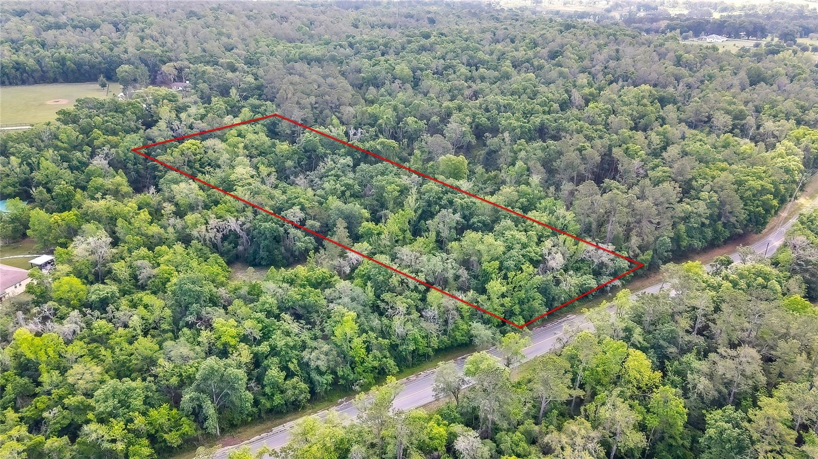 Come take a tour of this very private vacant 2.5 acres lot centurally located off SPRING LAKE HIGHWAY. The entrance to the land is slighly sloped from the road, however the rest of the land is leveled and some what cleared. Create your own oasis deep on the land and enjoy the peace and quiet. Close to interstate I-75, a 40 minute commute to Tampa and minutes from Historic Downtown Brooksville. Nows your turn to own some heavenly land in Brooksville