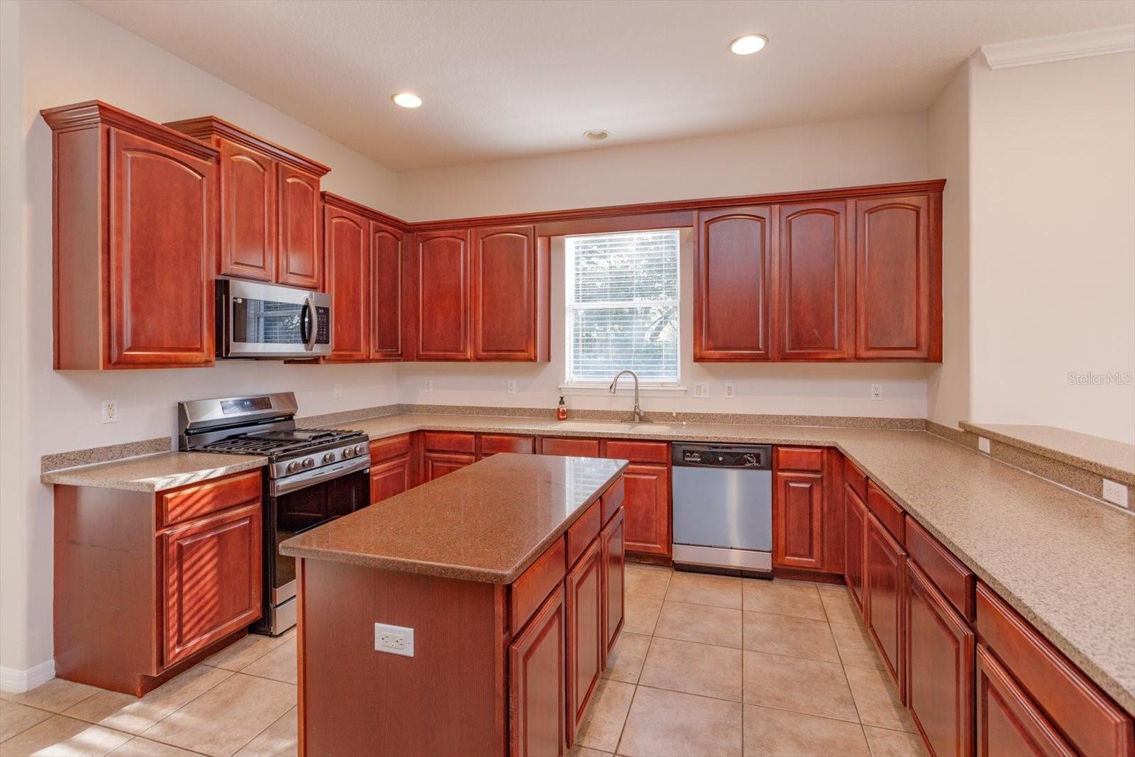 BENT TREE PH I SUB - Residential Lease