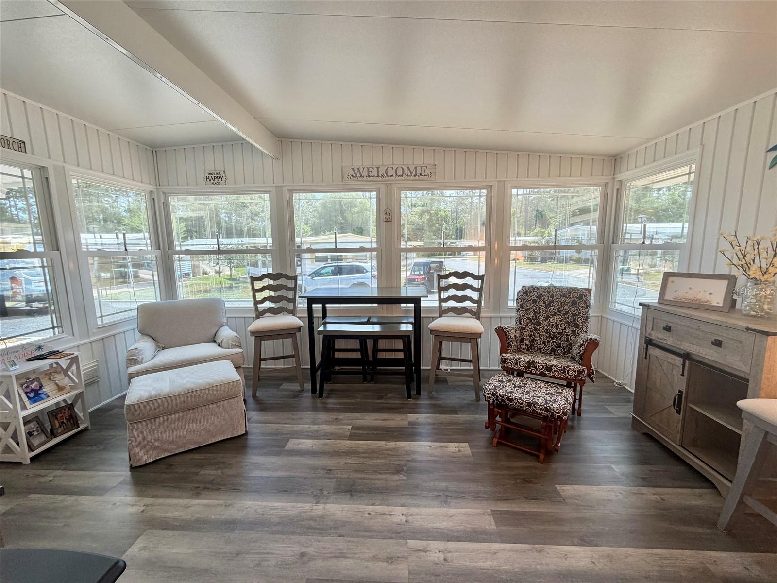 121 TAMARISK WAY