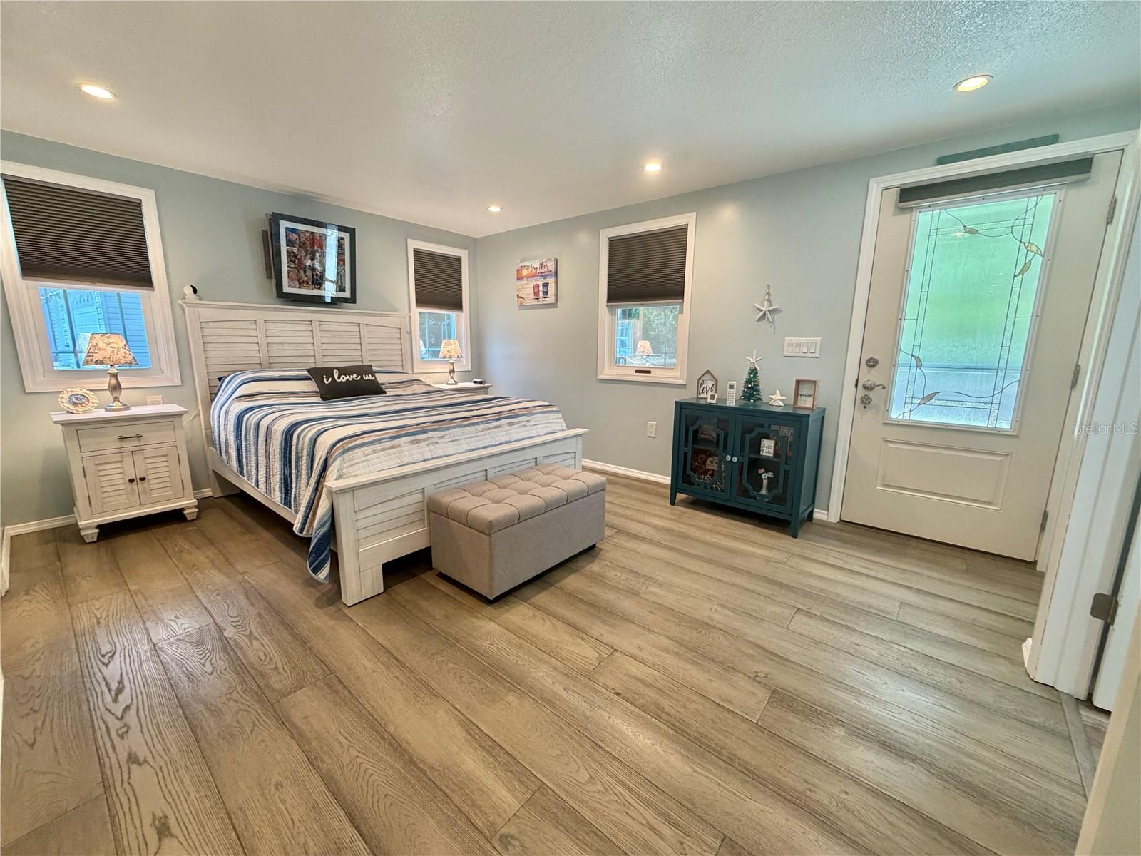 HAWTHORNE AT LEESBURG A COOP - Residential