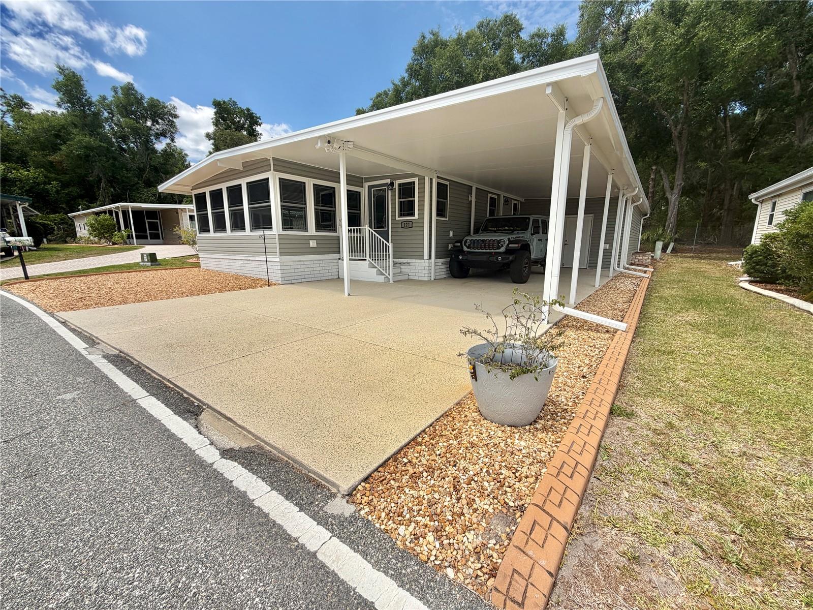 HAWTHORNE AT LEESBURG A COOP - Residential