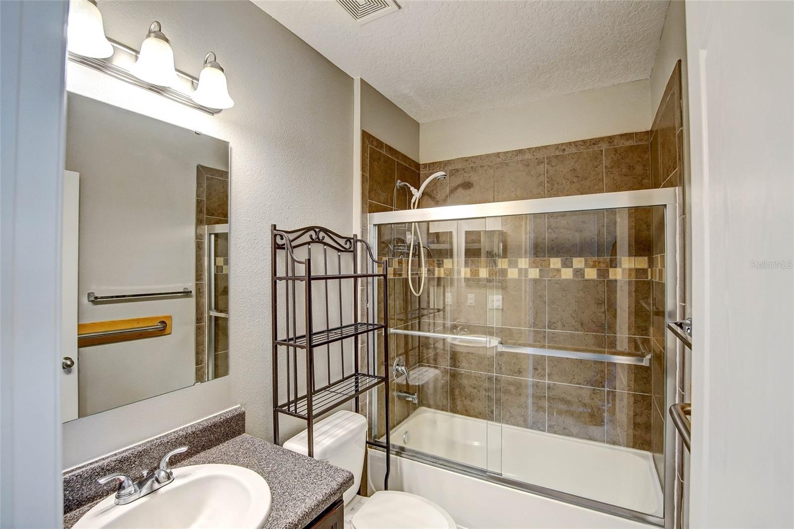 NORTH RIDGE - Residential