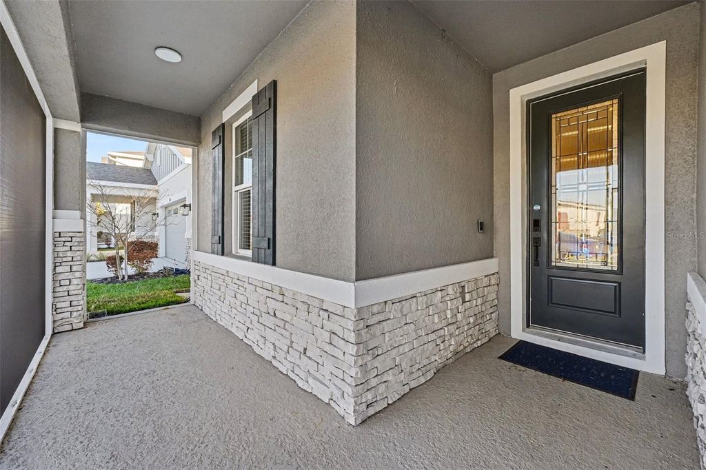 Photo of 1016 Griffon Avenue, Lake Alfred, FL 33850 (MLS # O6386118)