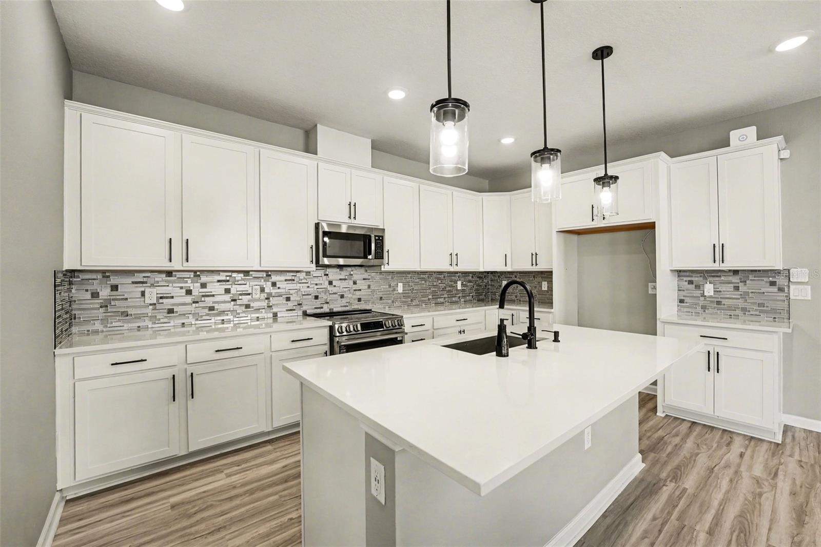 EDEN HILLS PH 2 - Residential