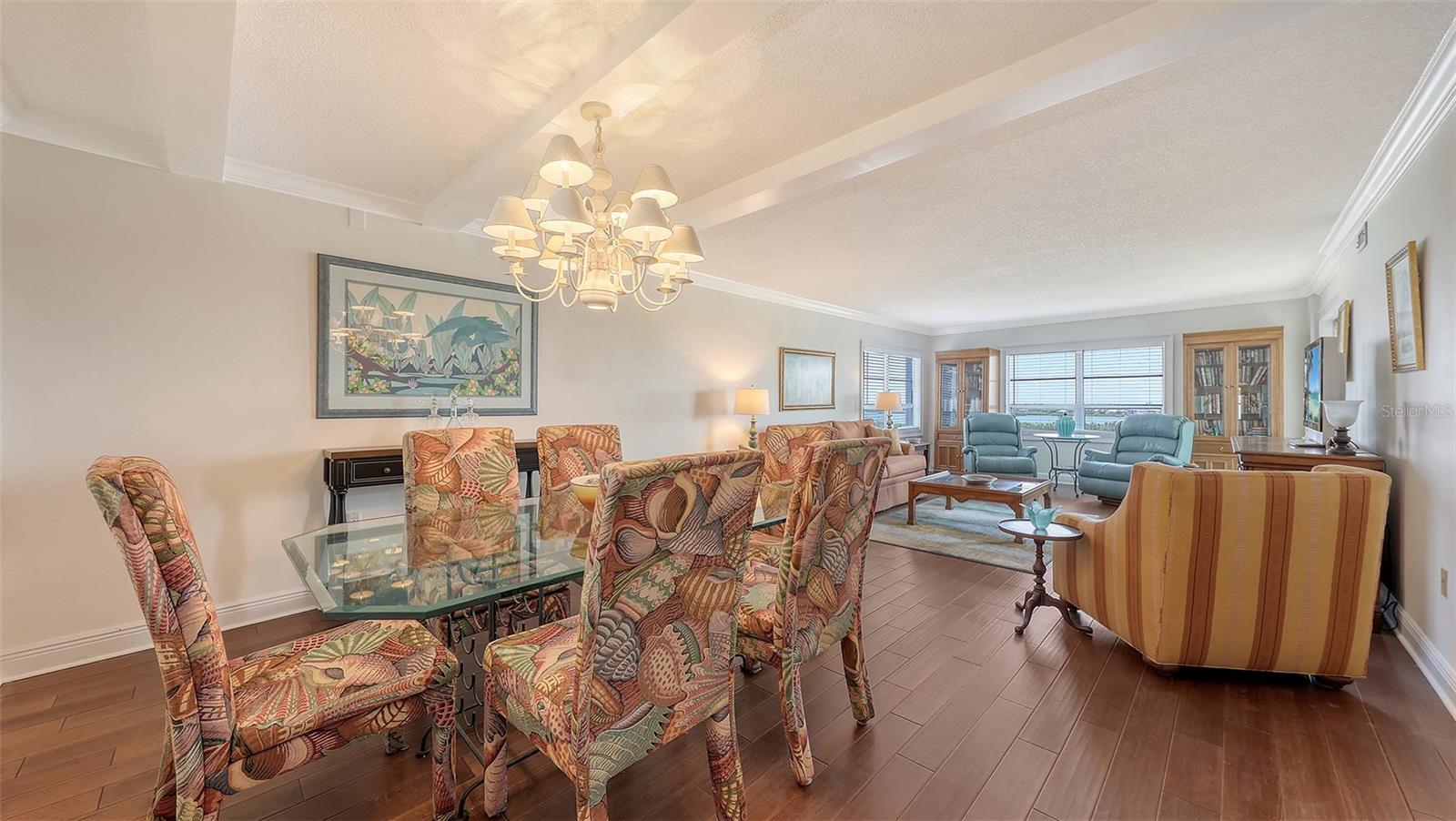 POINTE ON MIDNIGHT PASS - Residential