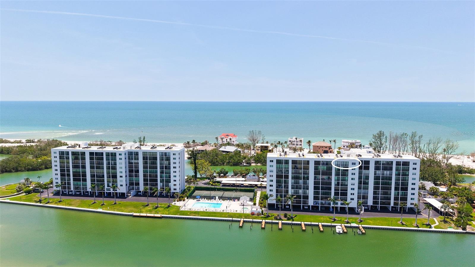 POINTE ON MIDNIGHT PASS - Residential