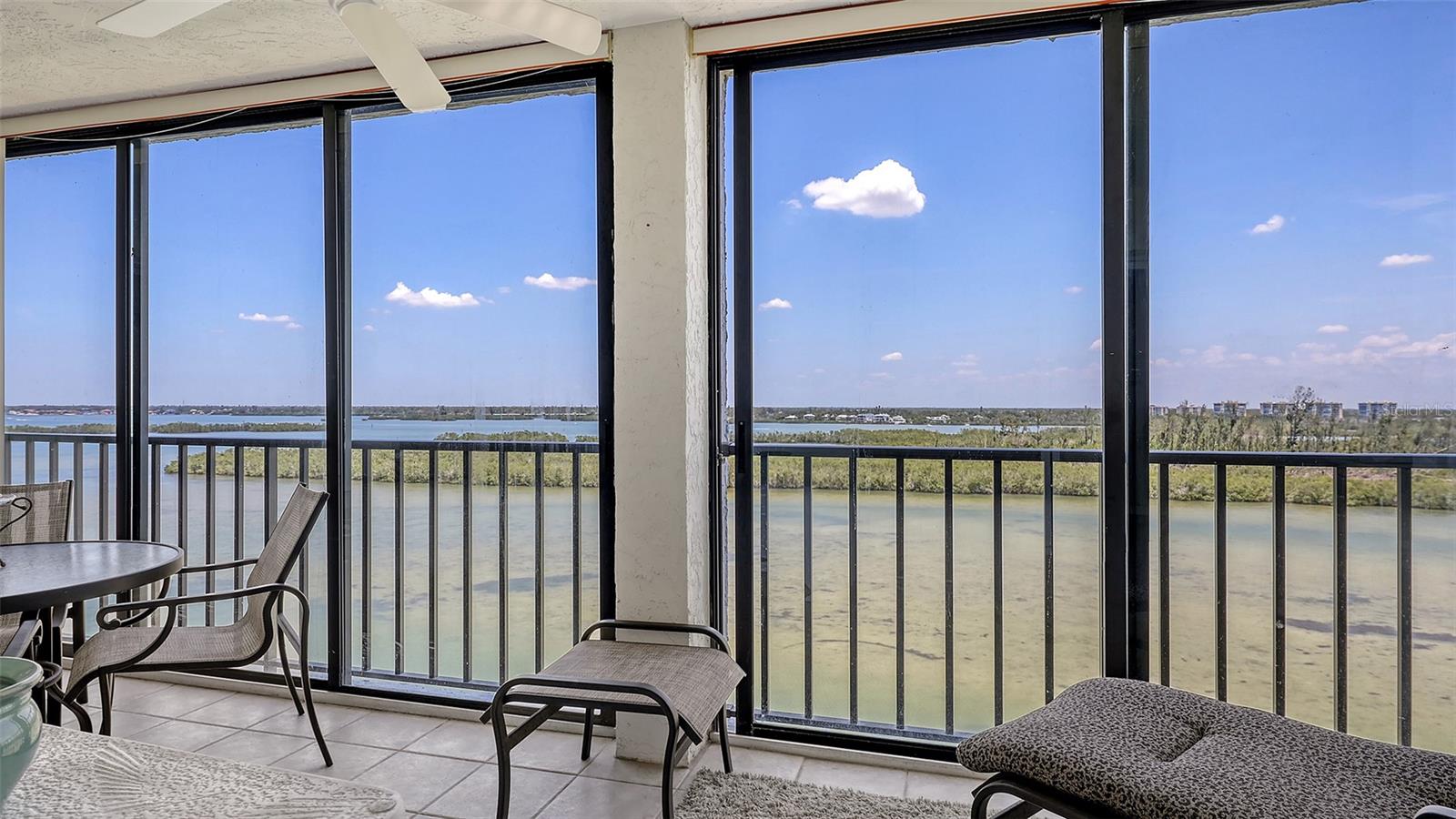 POINTE ON MIDNIGHT PASS - Residential