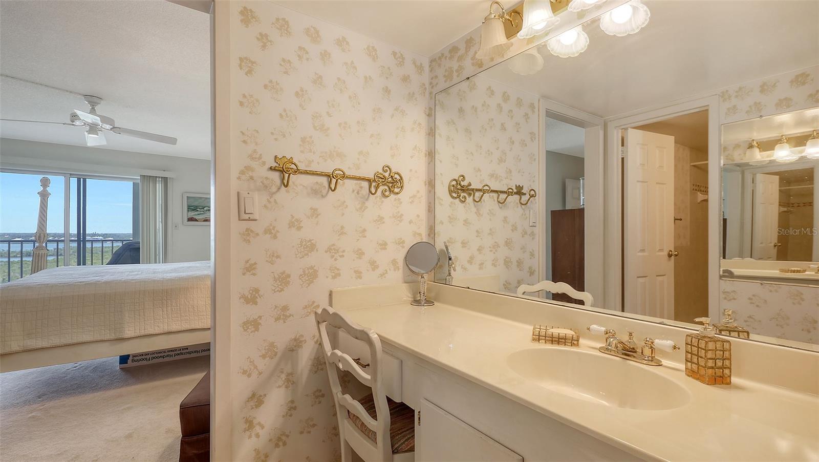 POINTE ON MIDNIGHT PASS - Residential