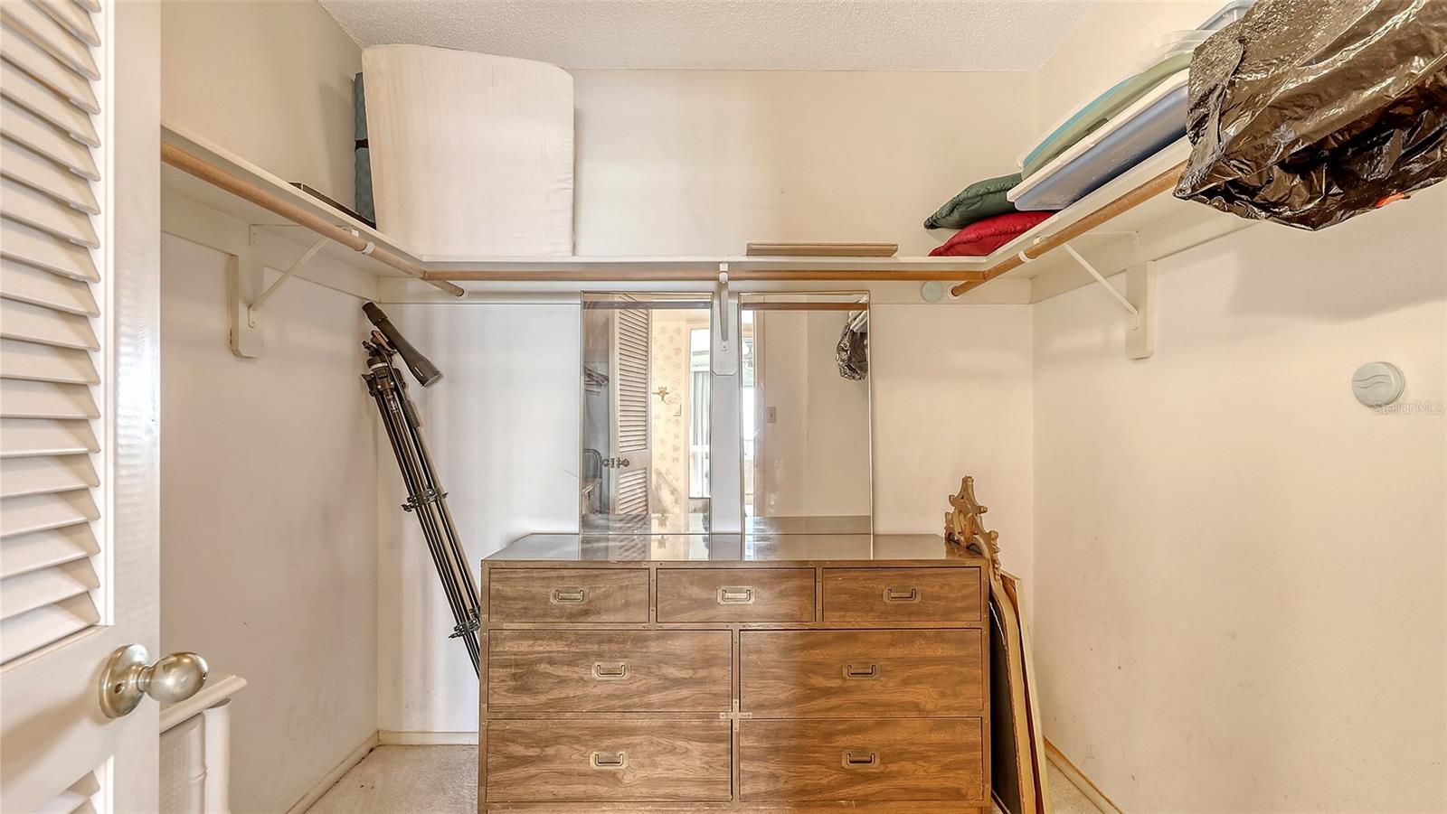 POINTE ON MIDNIGHT PASS - Residential