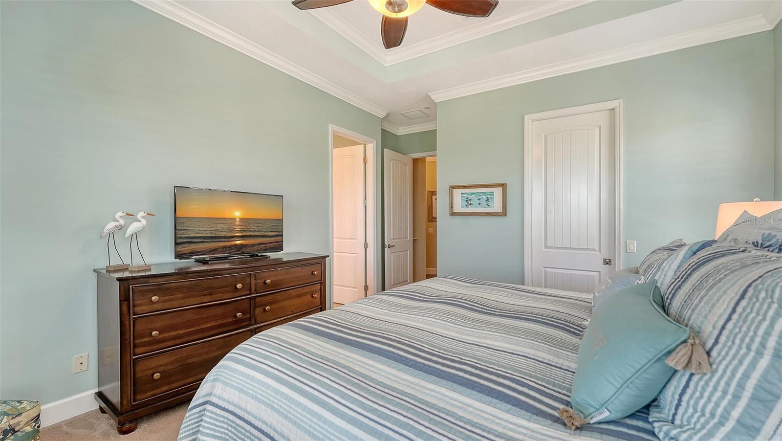 EDGEWATER WALK ON HARBOUR ISLE 5-36 - Residential