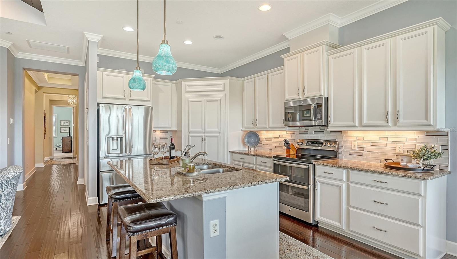 EDGEWATER WALK ON HARBOUR ISLE 5-36 - Residential