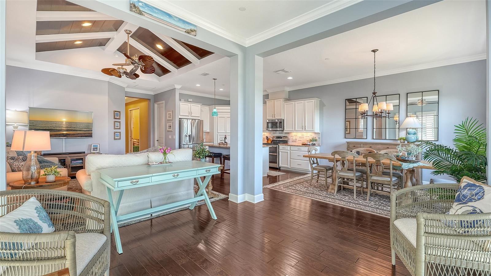 EDGEWATER WALK ON HARBOUR ISLE 5-36 - Residential