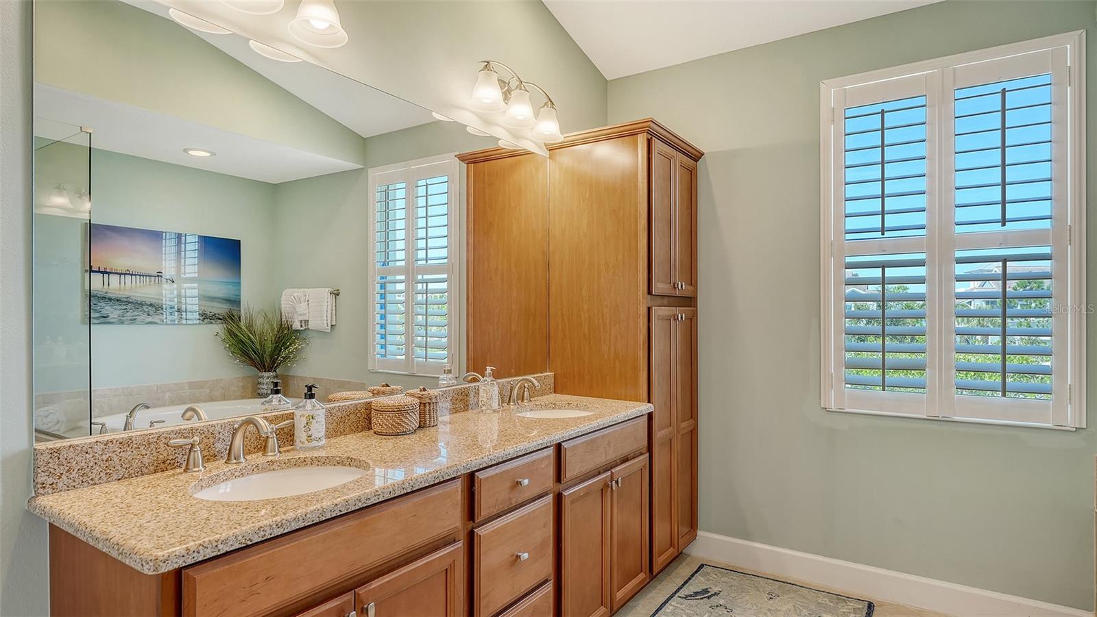 EDGEWATER WALK ON HARBOUR ISLE 5-36 - Residential