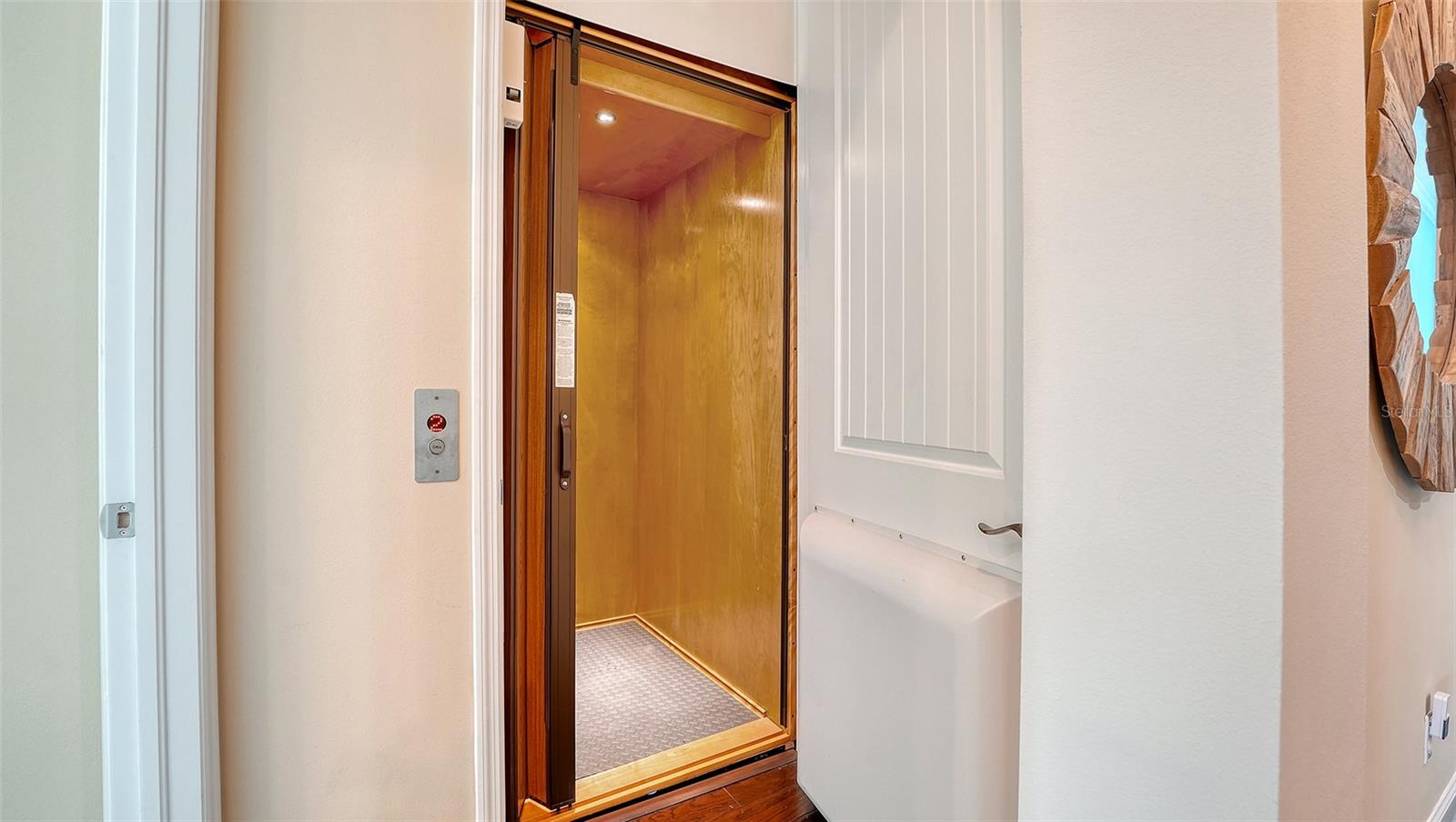 EDGEWATER WALK ON HARBOUR ISLE 5-36 - Residential