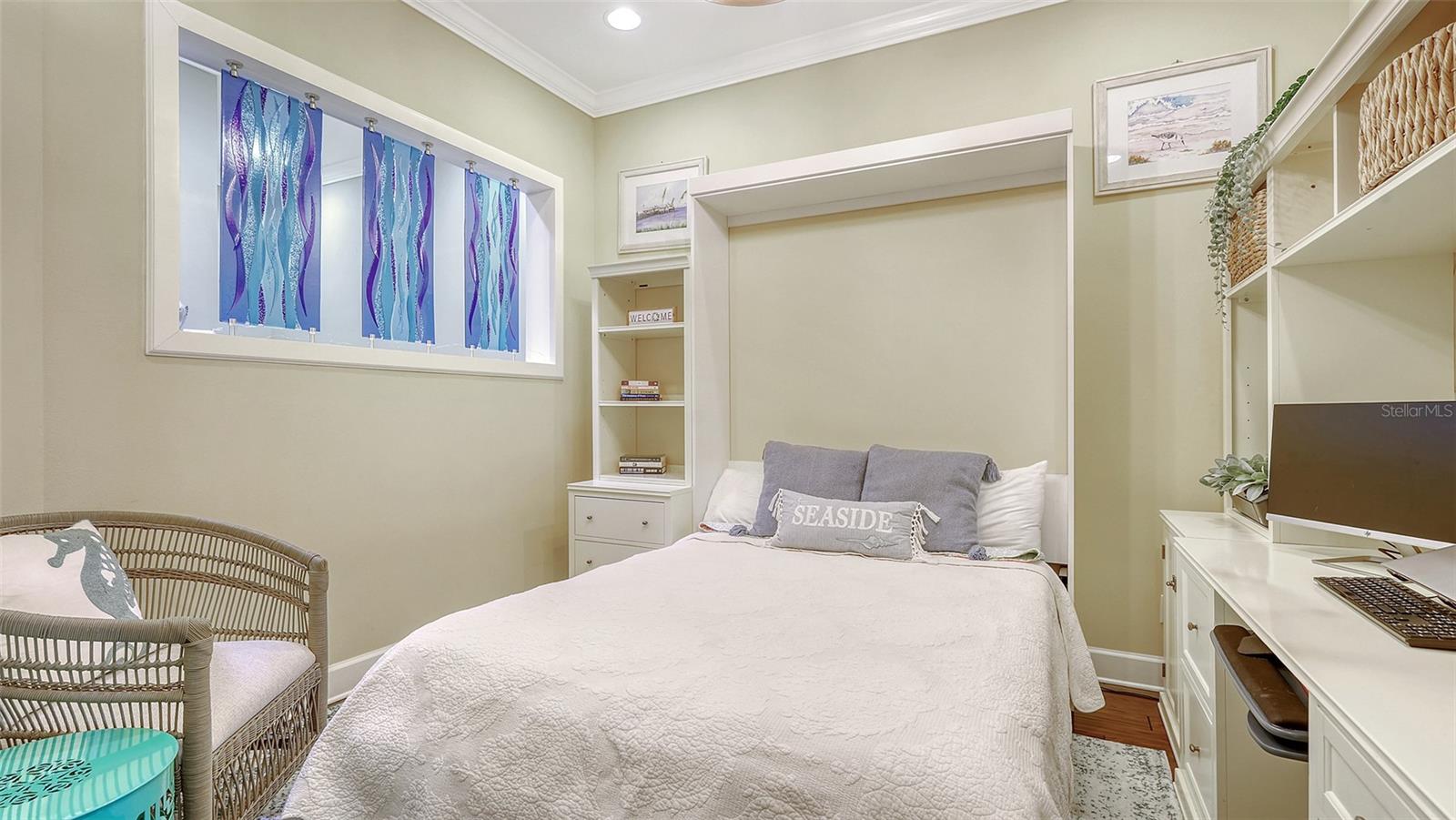 EDGEWATER WALK ON HARBOUR ISLE 5-36 - Residential