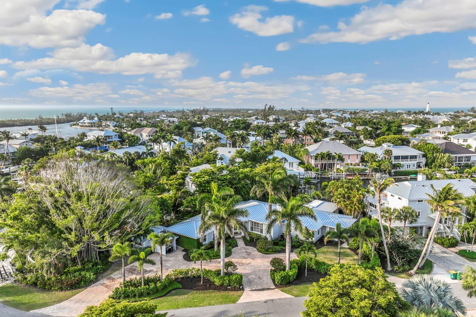 HARBOR DRIVE WATERWAYS - Residential