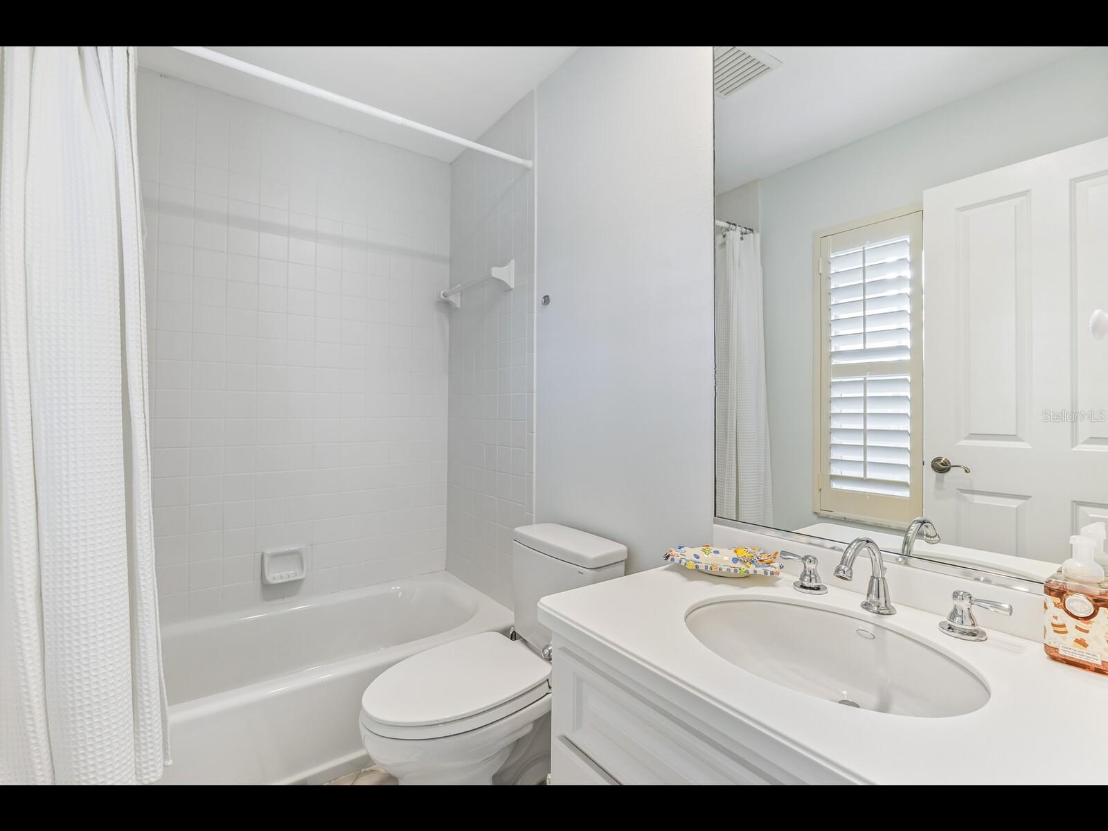 HARBOR DRIVE WATERWAYS - Residential