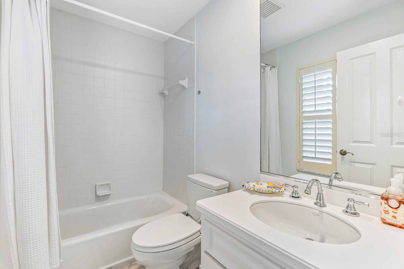 HARBOR DRIVE WATERWAYS - Residential