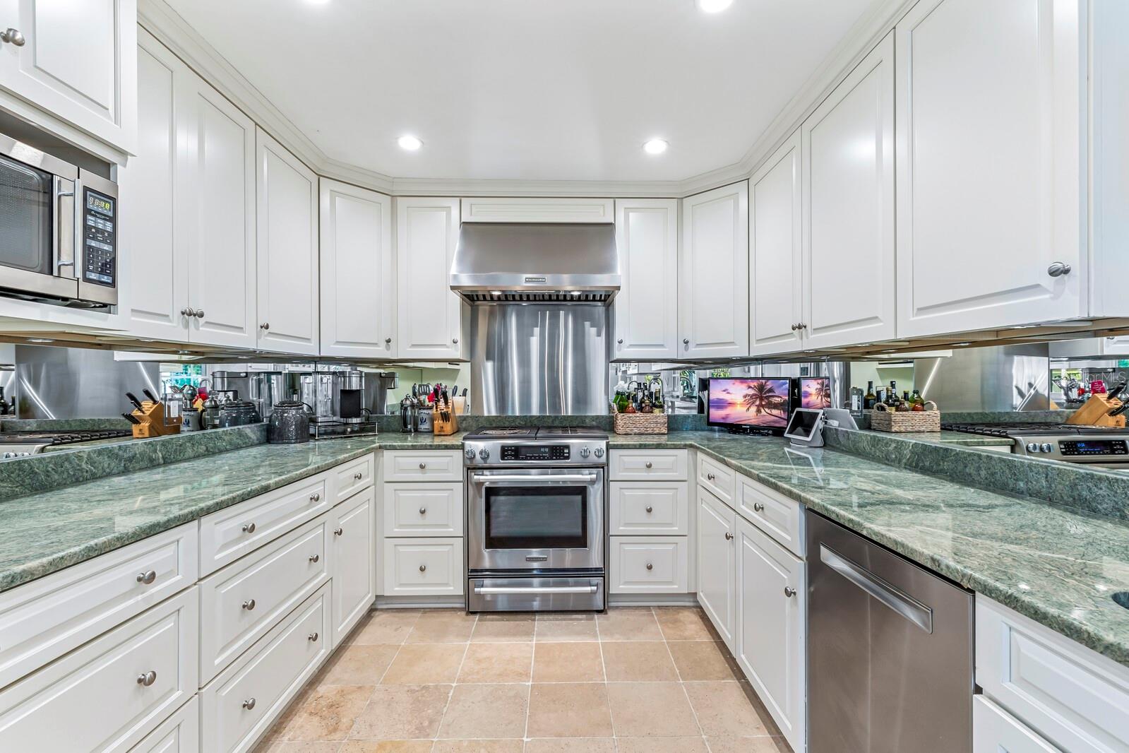 HARBOR DRIVE WATERWAYS - Residential