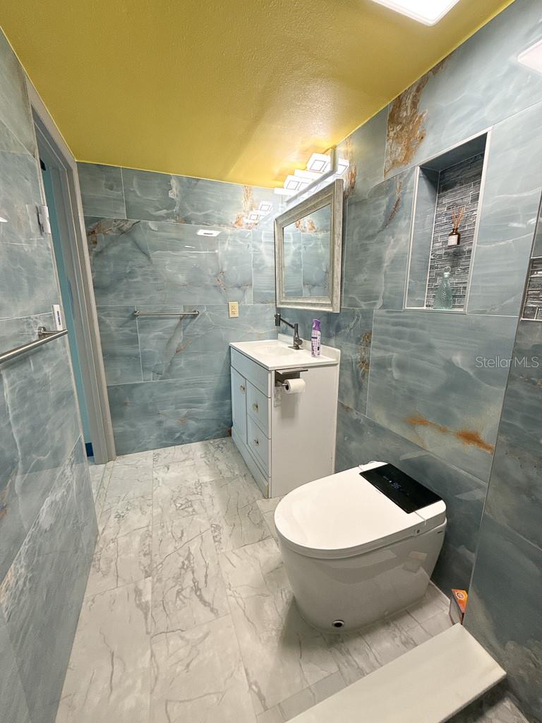 WINDING WOOD CONDO - Residential