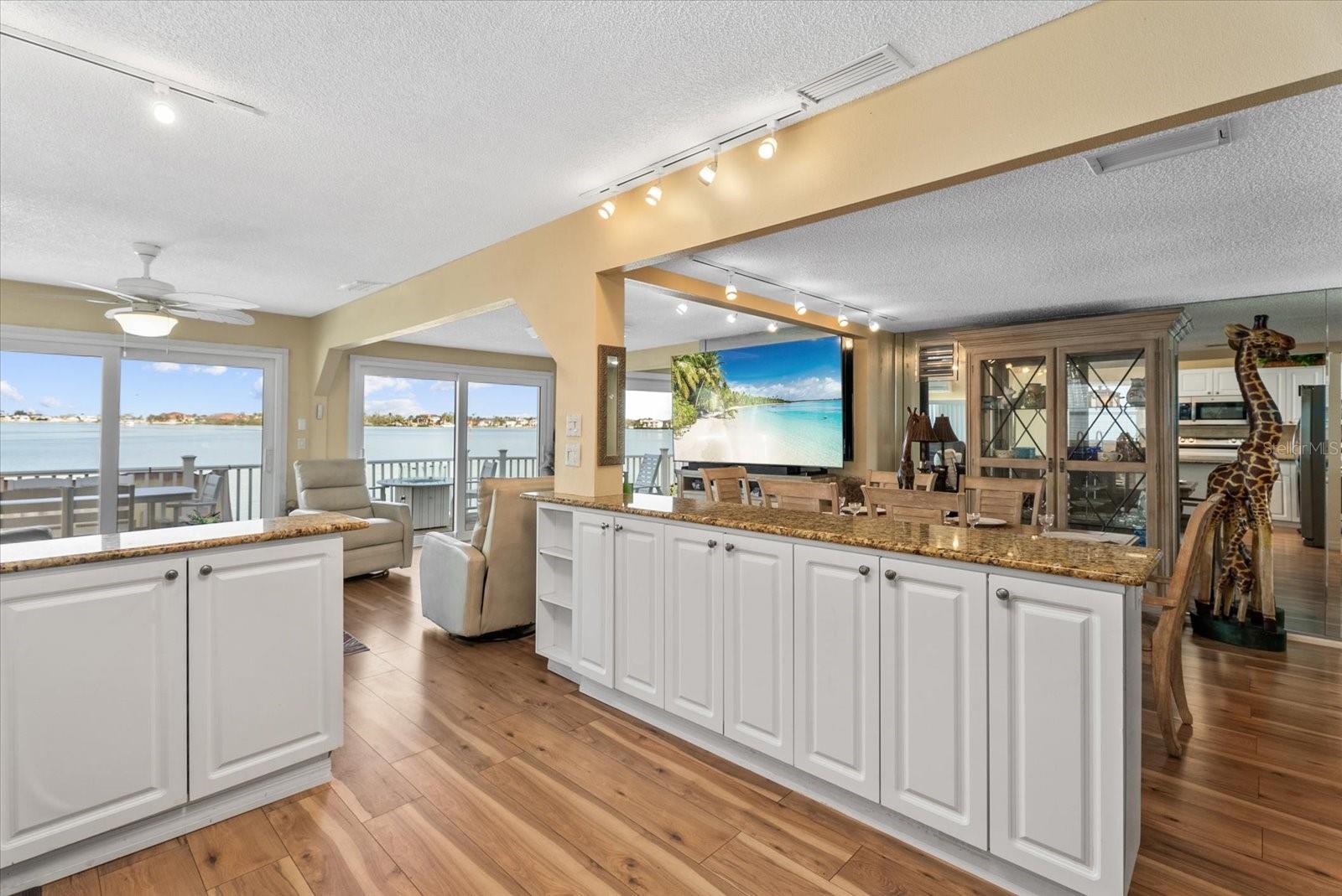 HARBOR LIGHTS MHP CO-OP - Residential