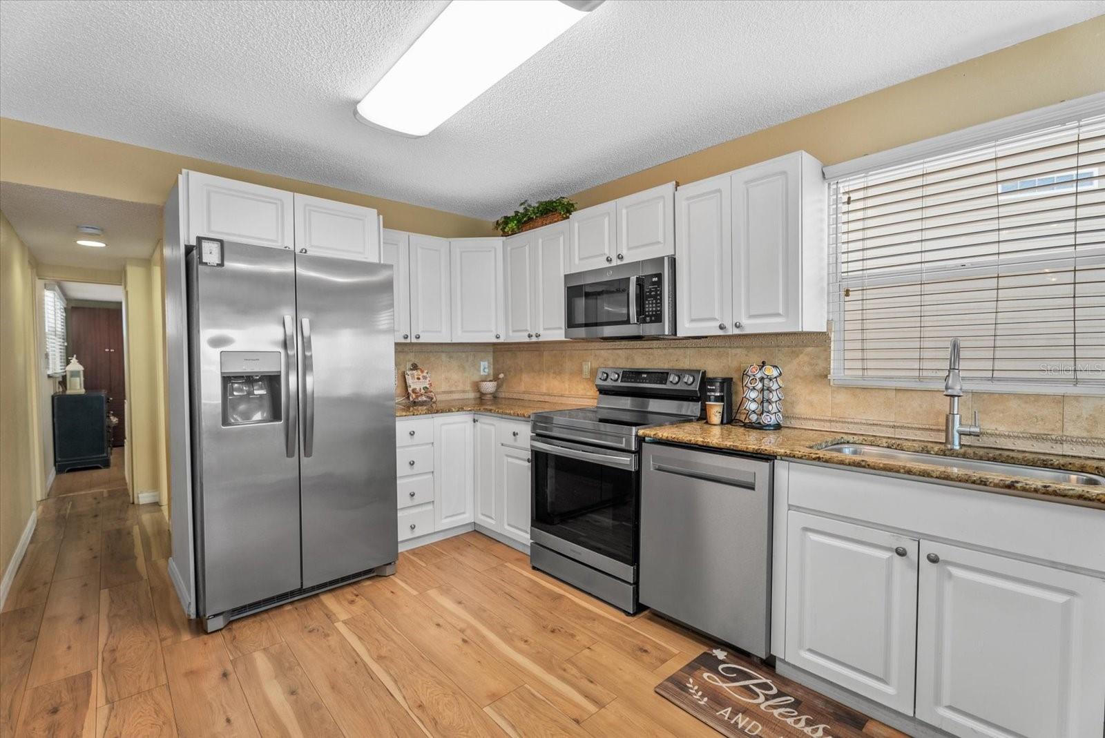 HARBOR LIGHTS MHP CO-OP - Residential