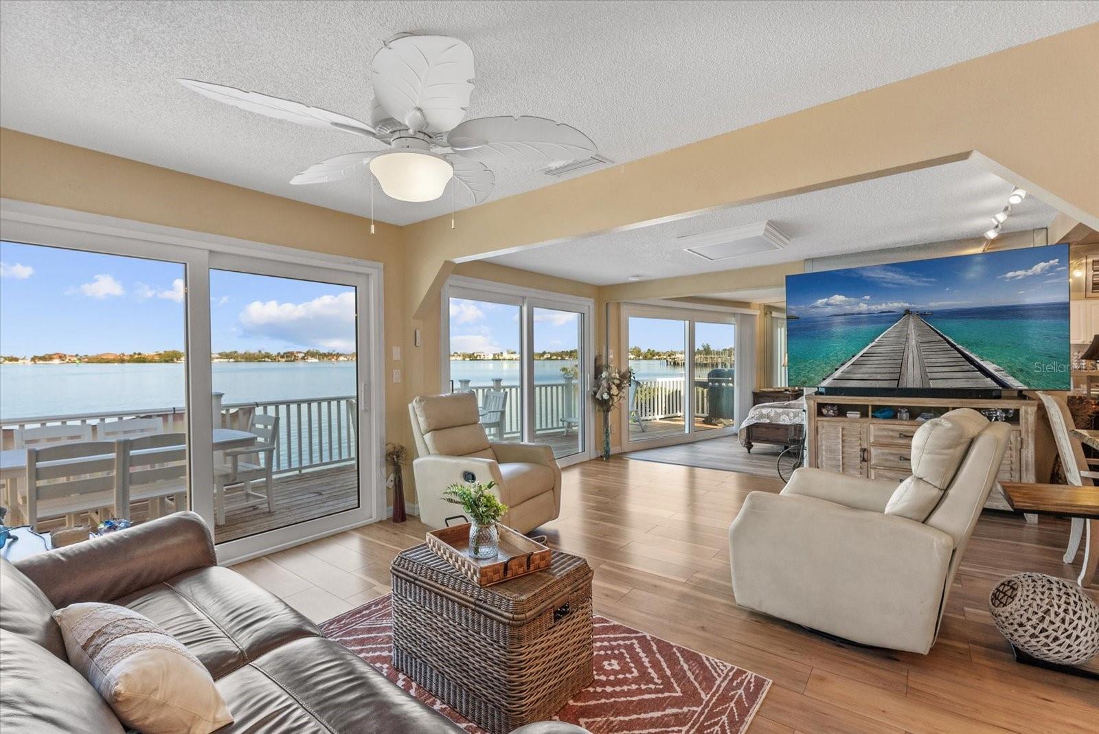 HARBOR LIGHTS MHP CO-OP - Residential