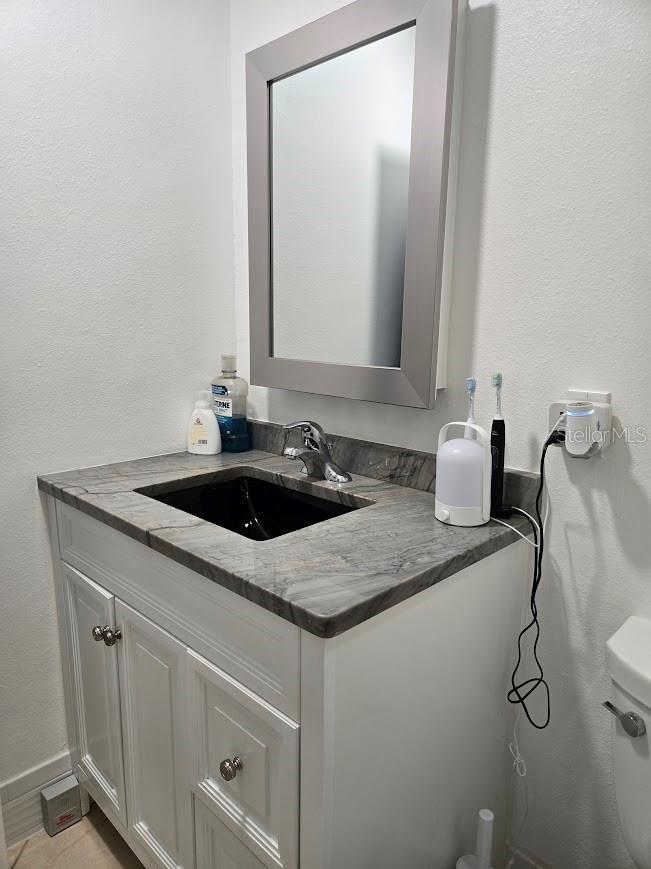 VELVET CLOAKE CONDO - Residential Lease