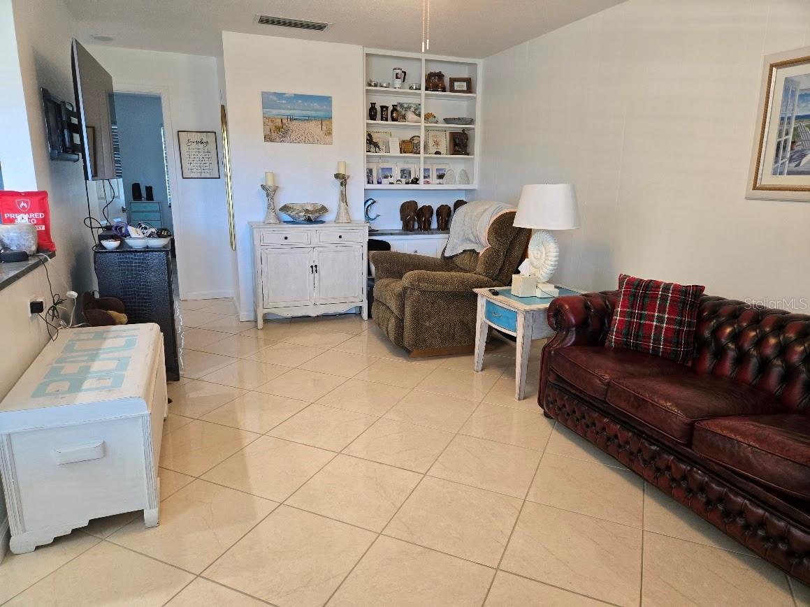 VELVET CLOAKE CONDO - Residential Lease