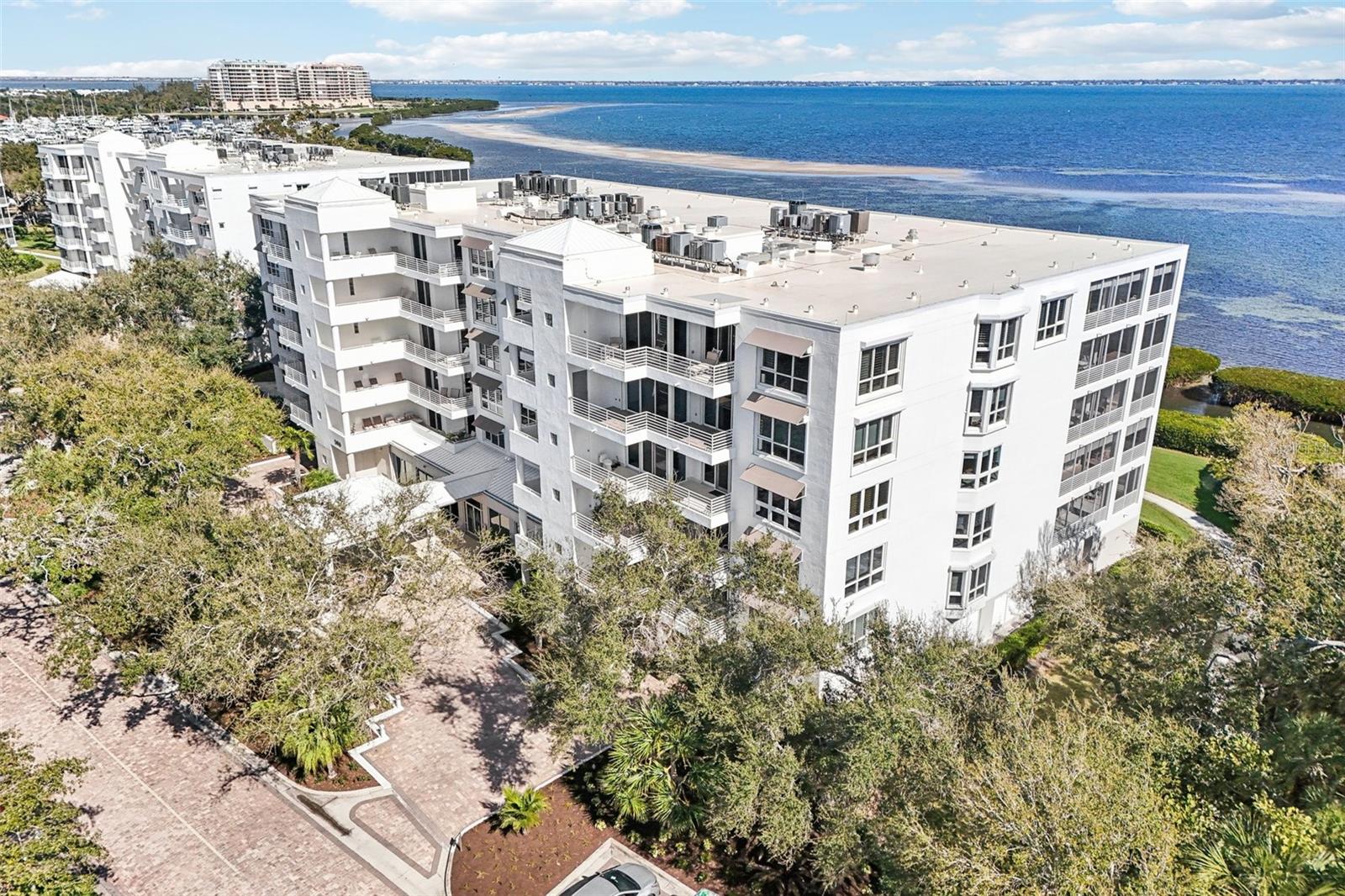 MARINA BAY - Residential