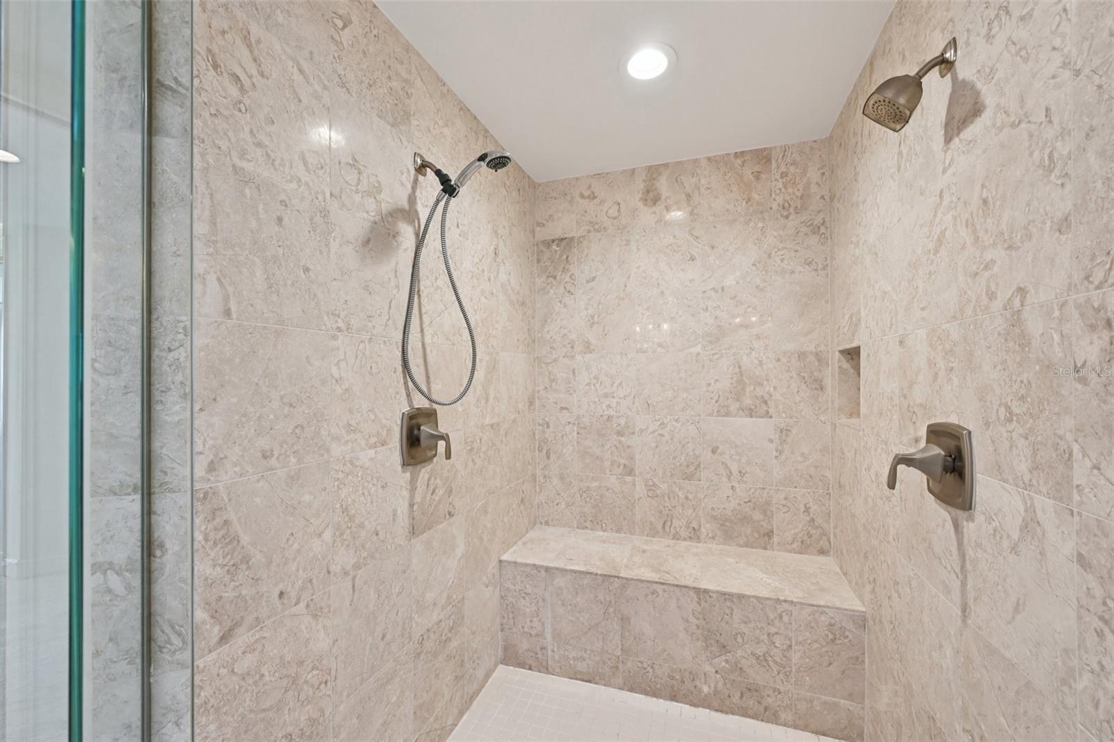 MARINA BAY - Residential