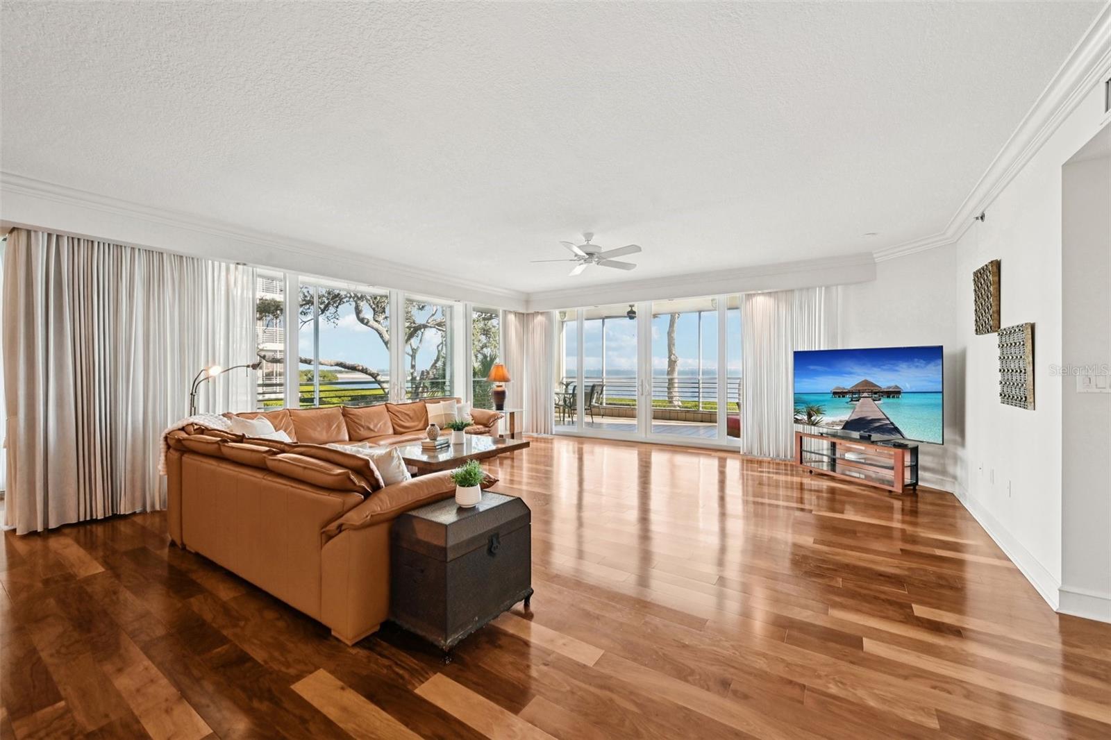 MARINA BAY - Residential