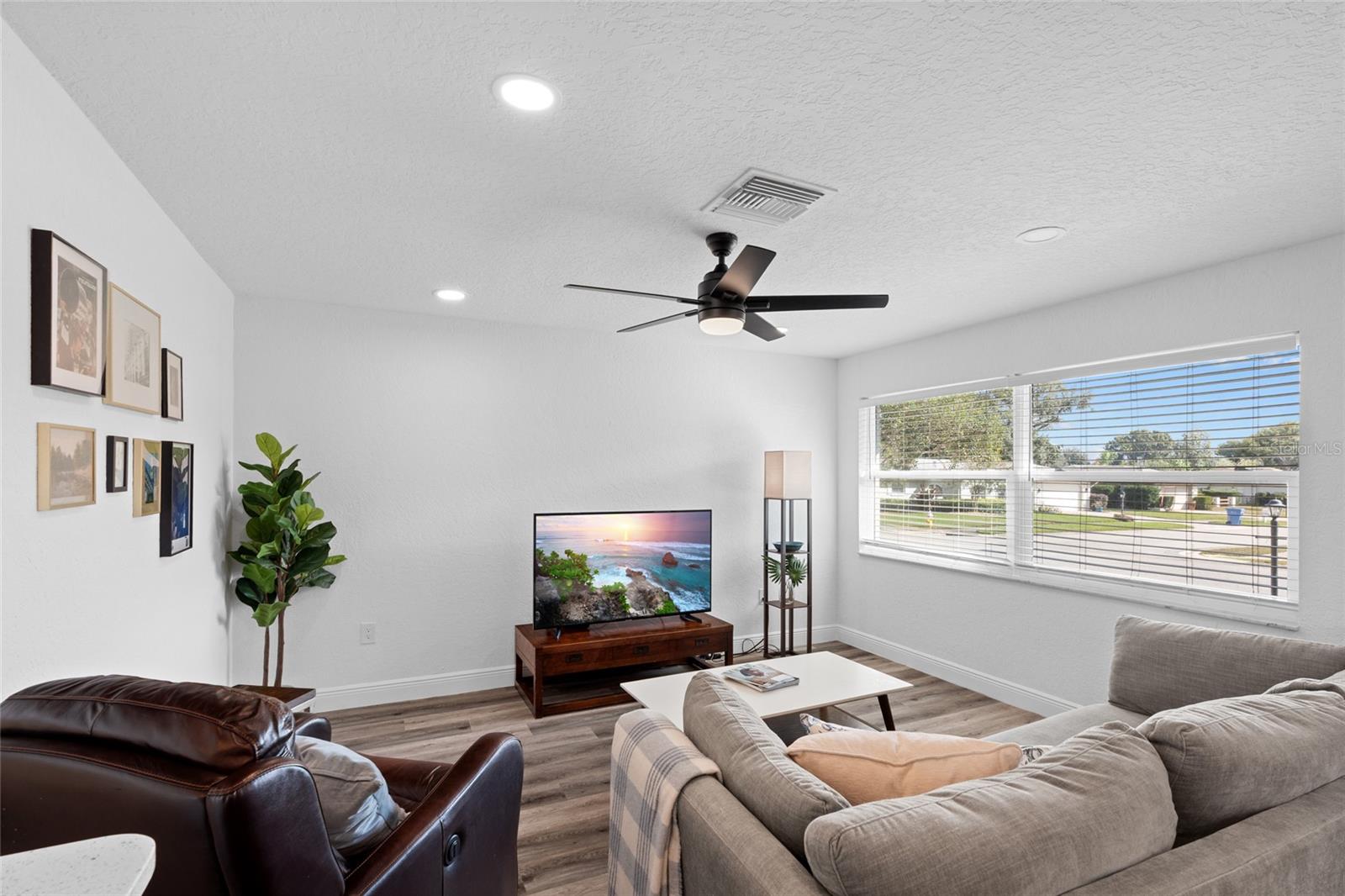 SUNSHINE ESTATES - Residential