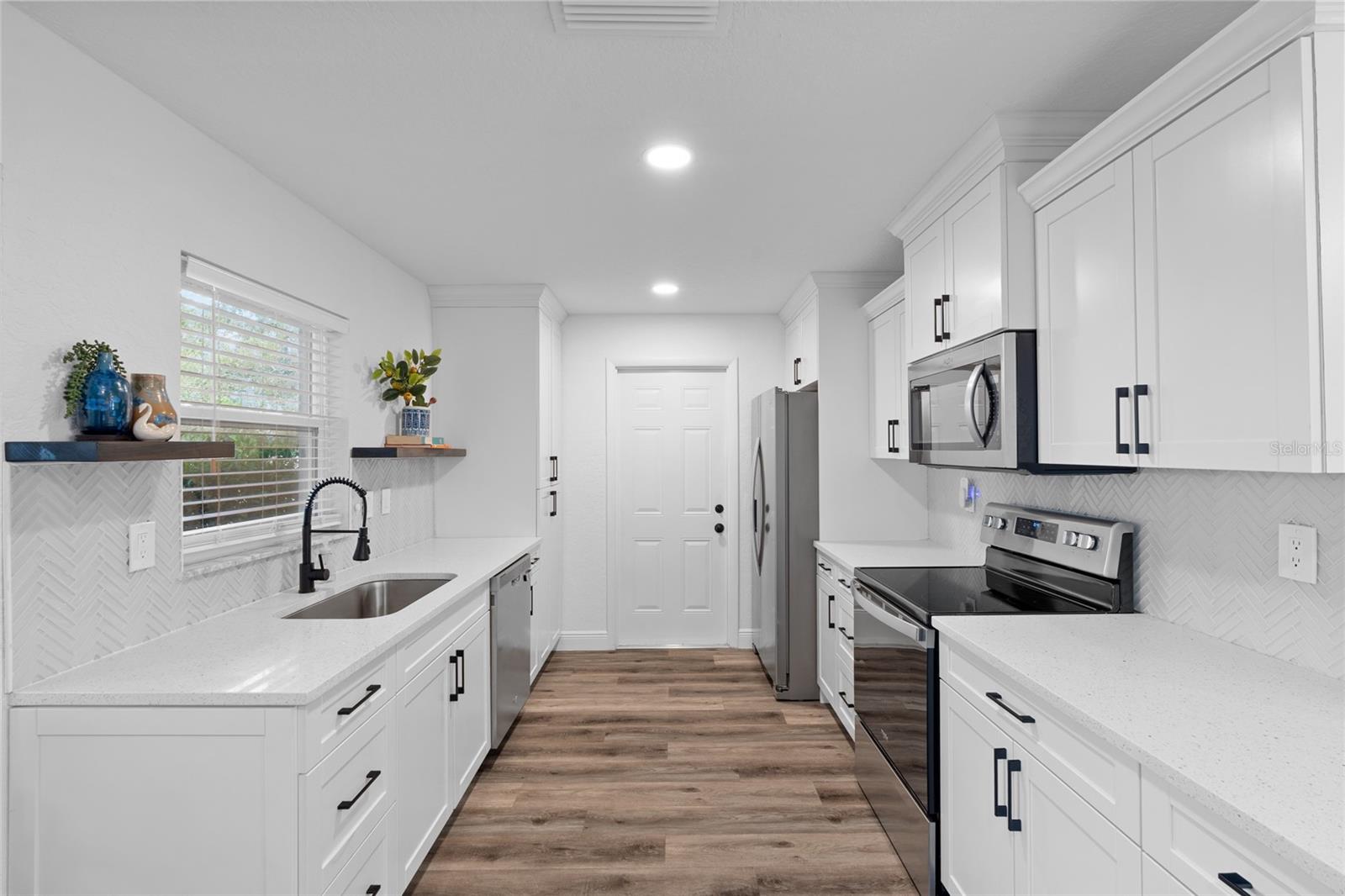 SUNSHINE ESTATES - Residential