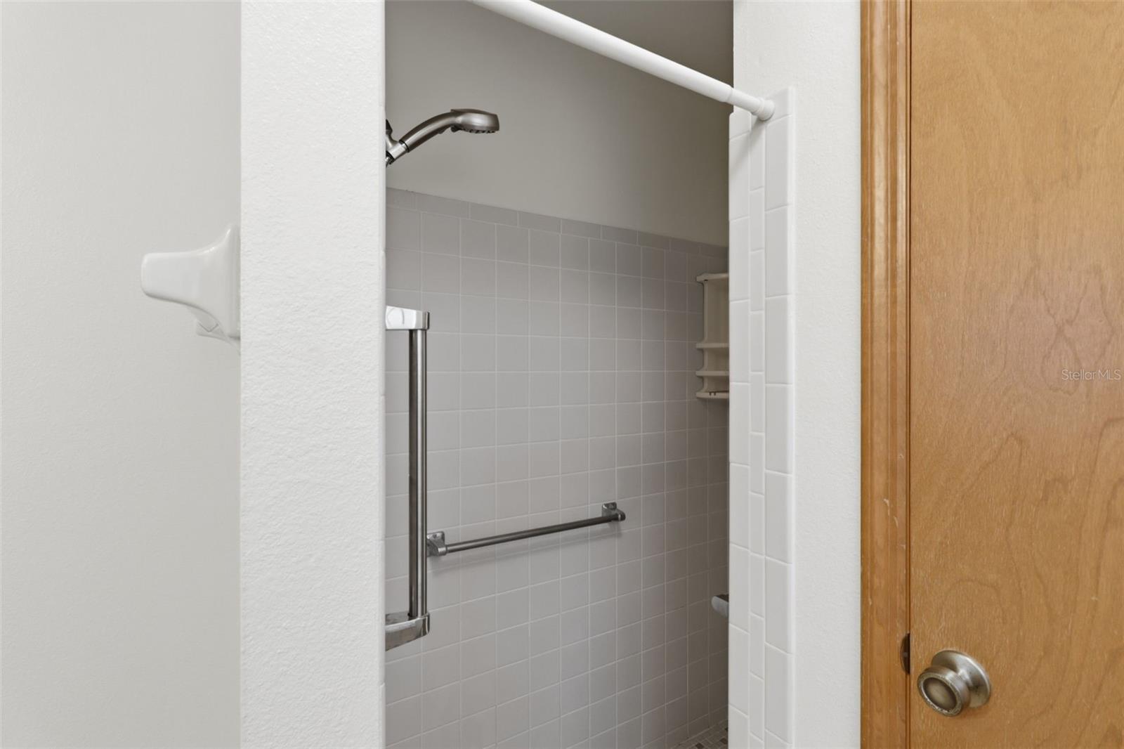 SHADOW LAKES - Residential