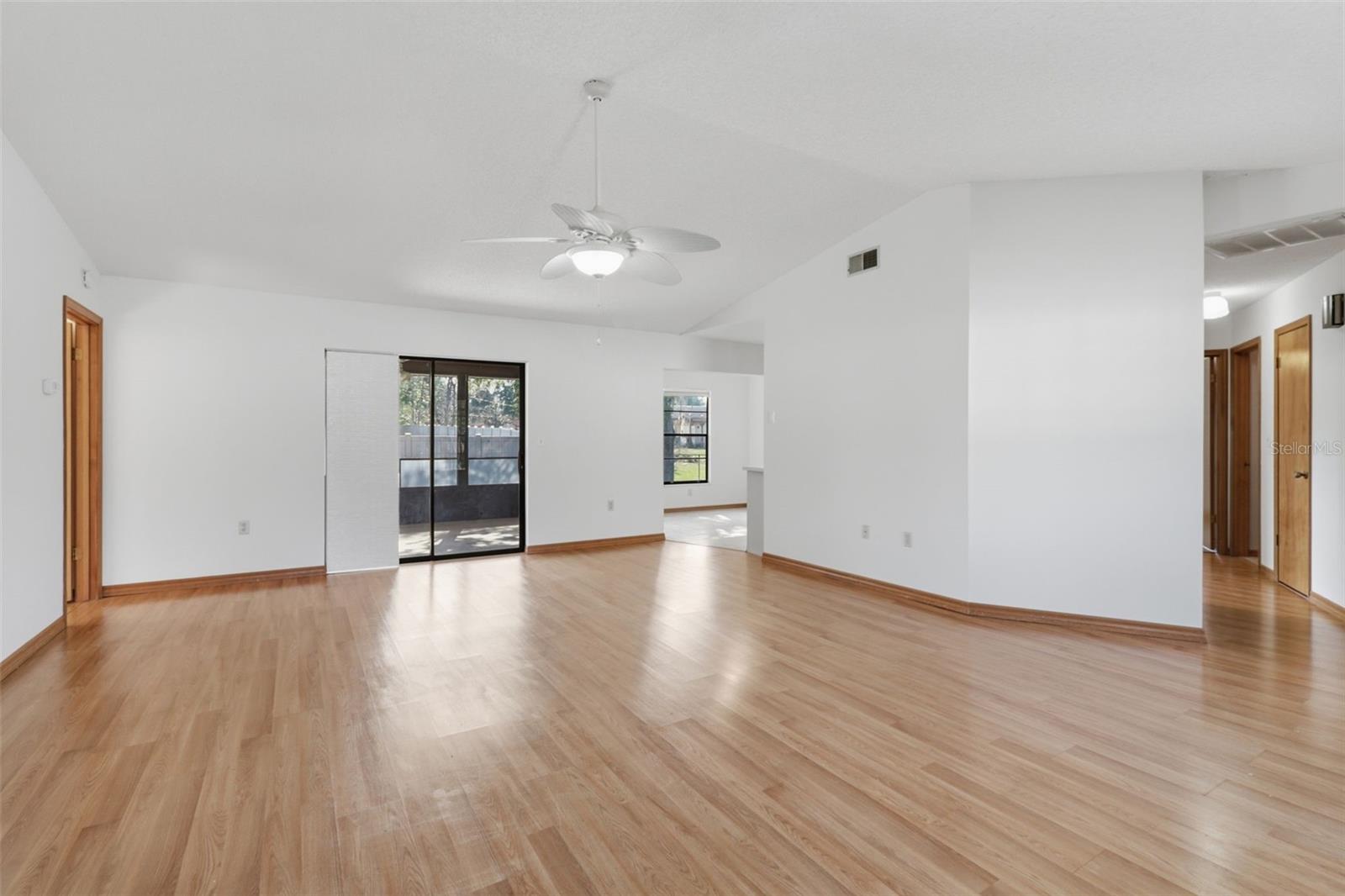 SHADOW LAKES - Residential