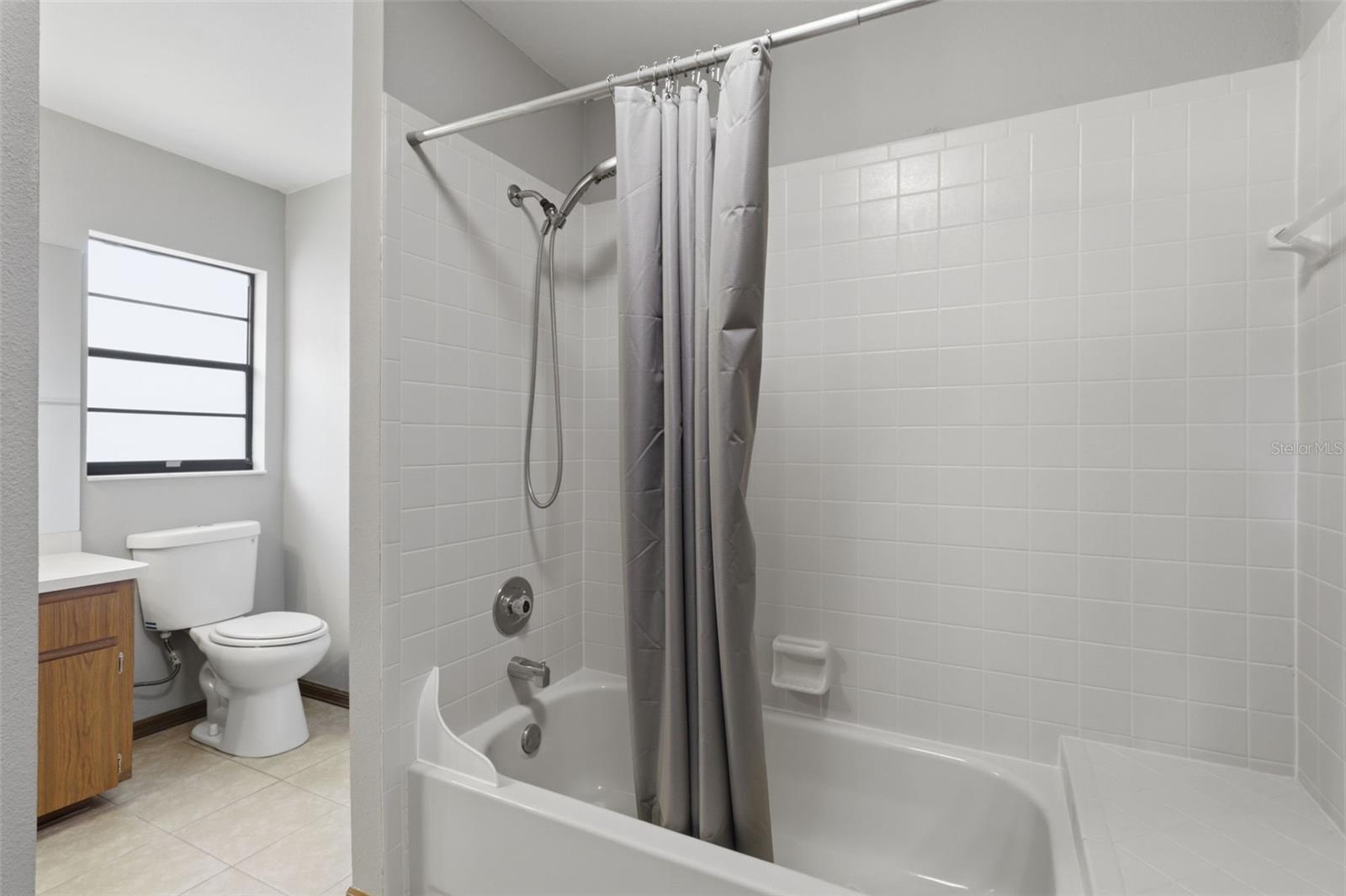 SHADOW LAKES - Residential